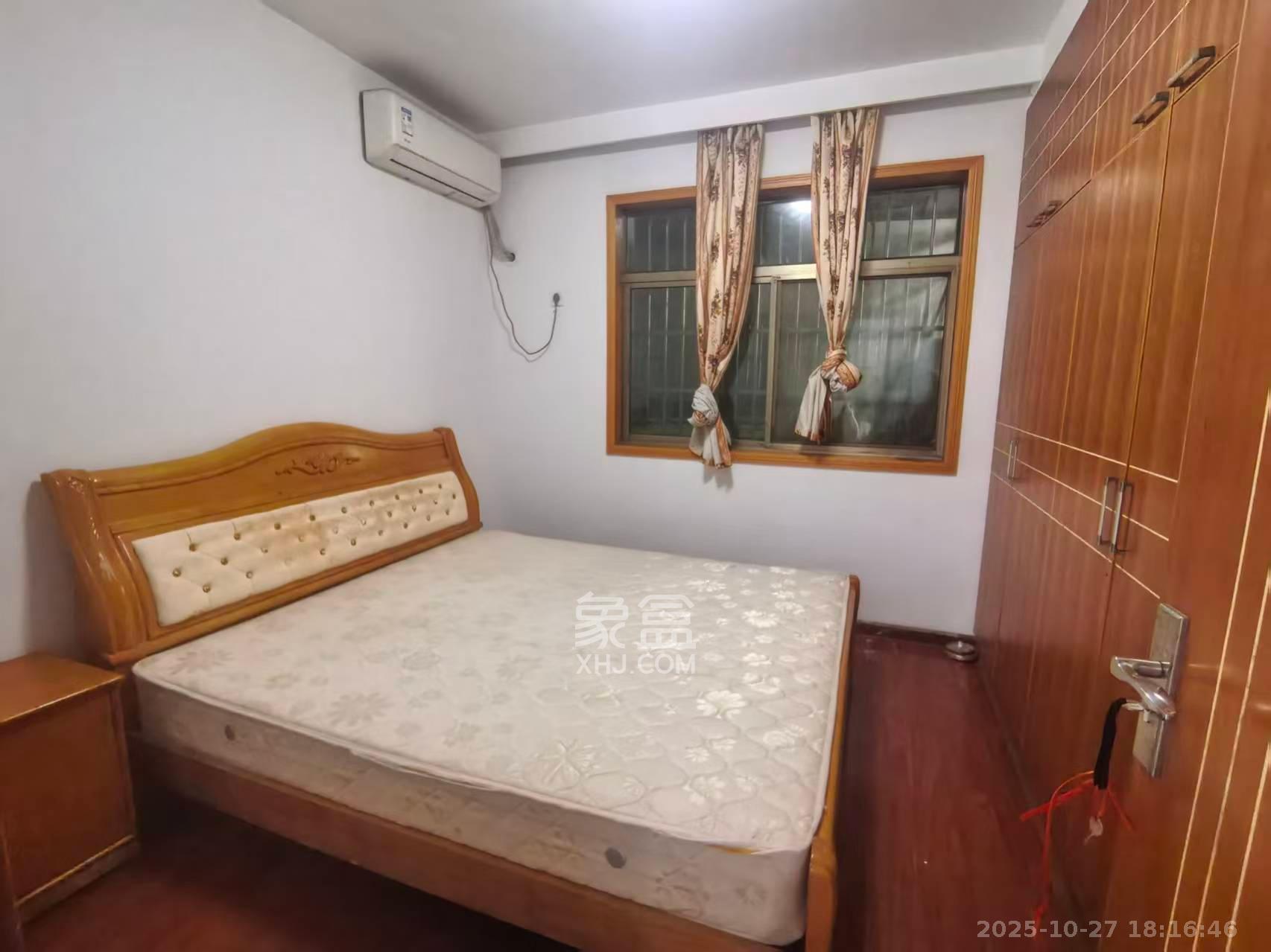 麓谷加州阳光  3室2厅1卫    2200.0元/月 麓谷加州阳光  3室2厅1卫    2200.0元/月室内图