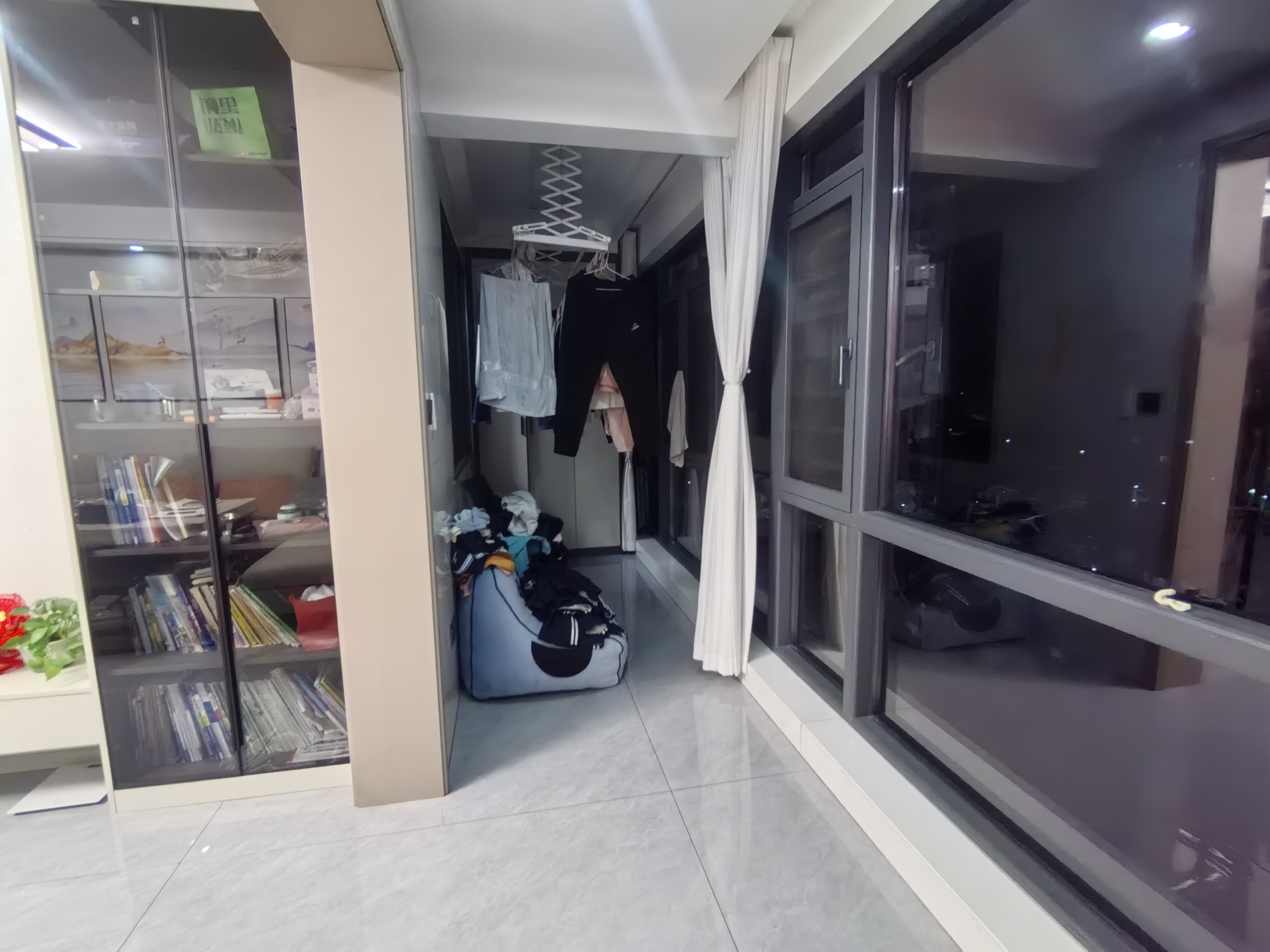 大汉龙城  3室2厅2卫    75.8万阳台