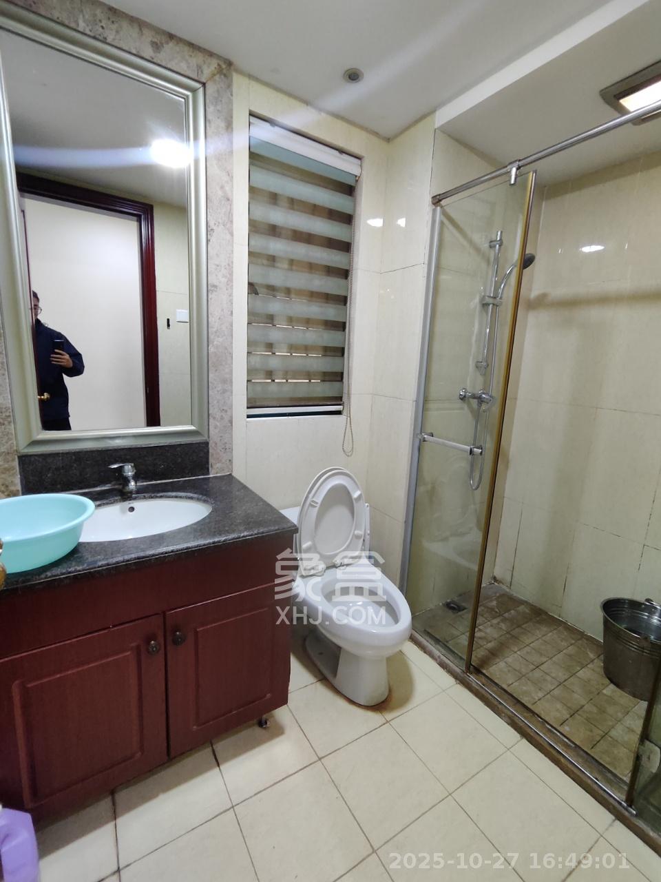 恒大雅苑  3室2厅2卫    2400.0元/月室内图