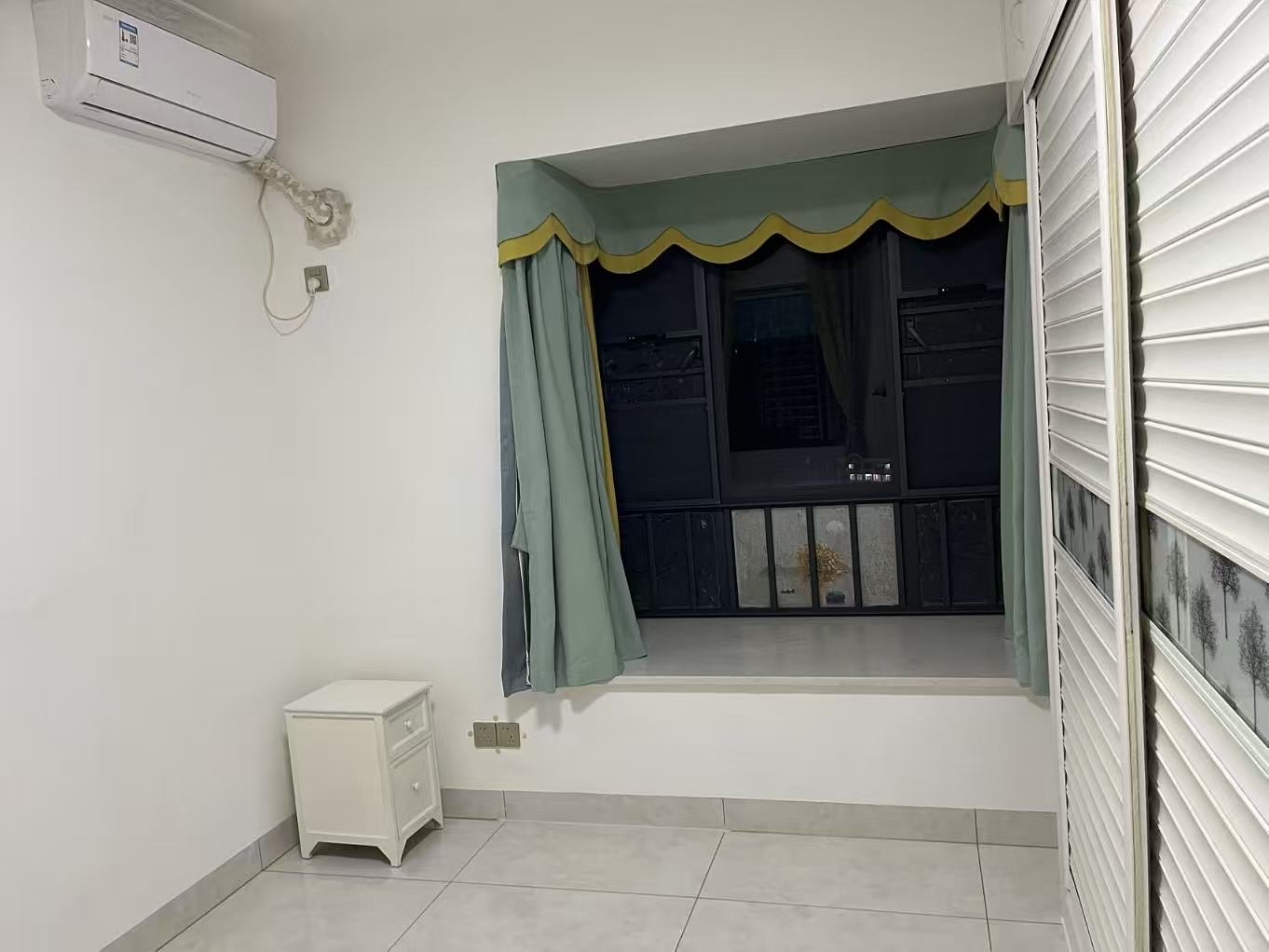 海侨花园  3室2厅1卫    2800.0元/月室内图