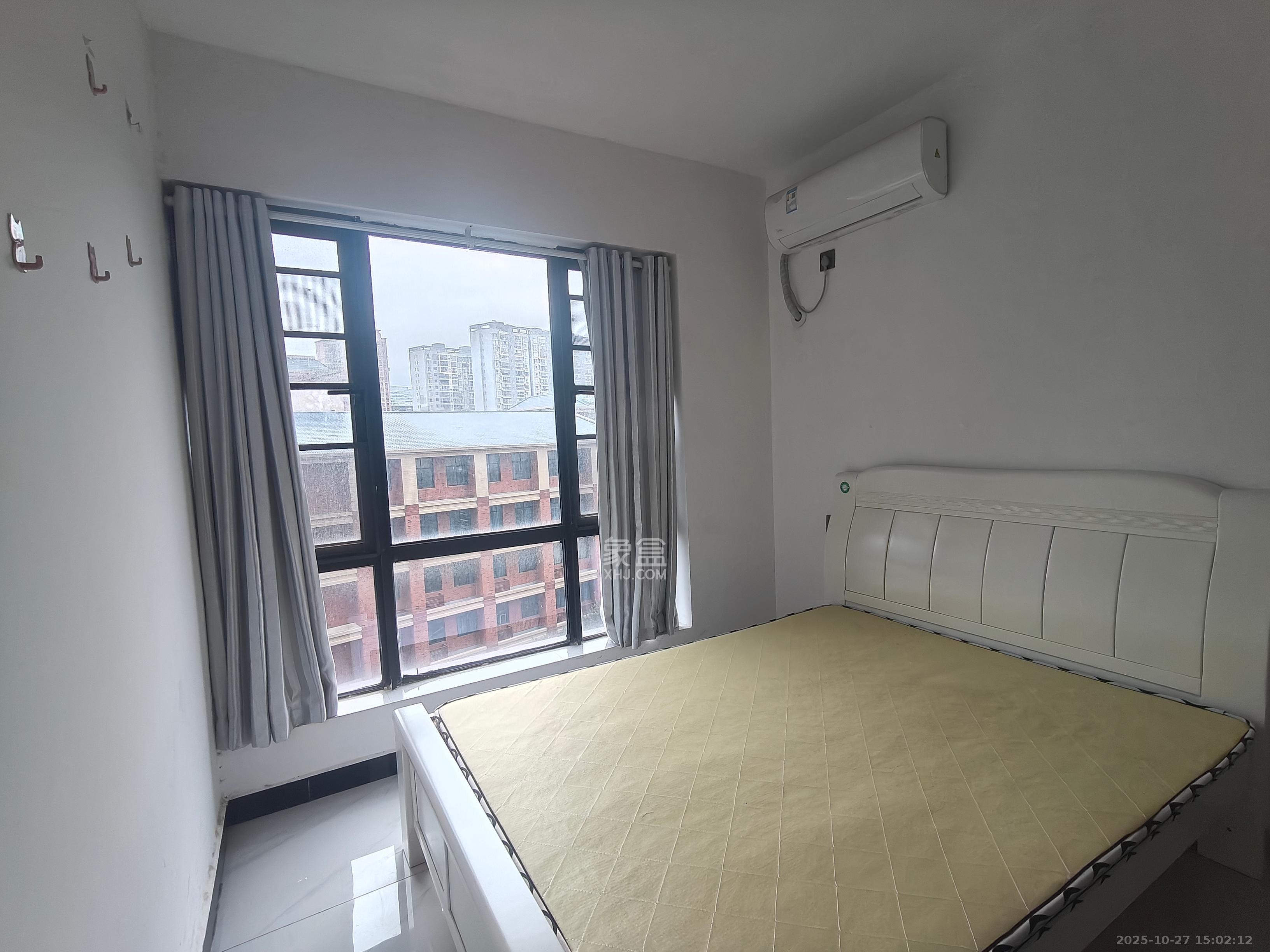 和庄  3室1厅1卫    2500.0元/月室内图