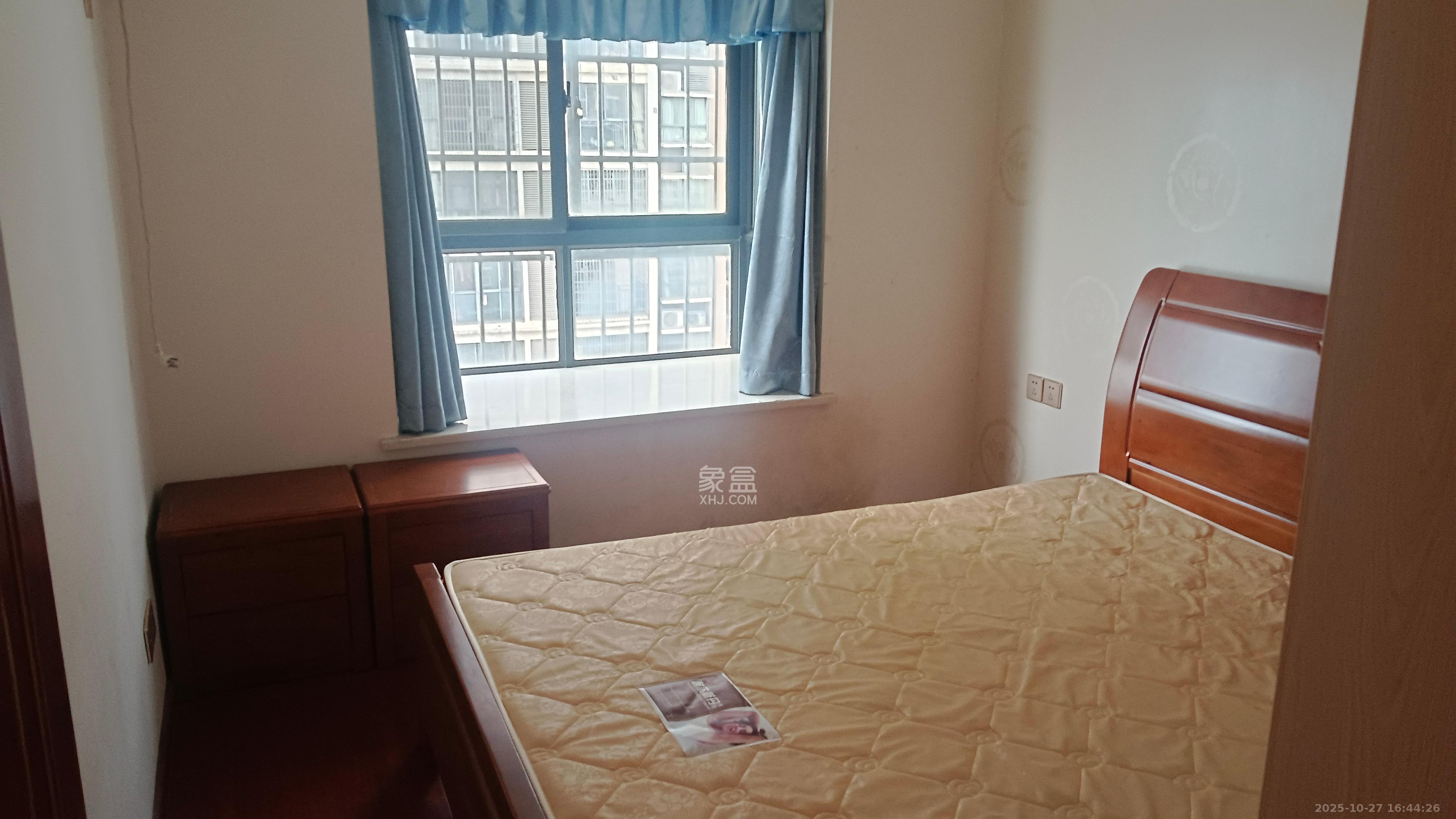 曙光领峰(曙光家园)  3室2厅2卫    2500.0元/月 曙光领峰(曙光家园)  3室2厅2卫    2500.0元/月室内图