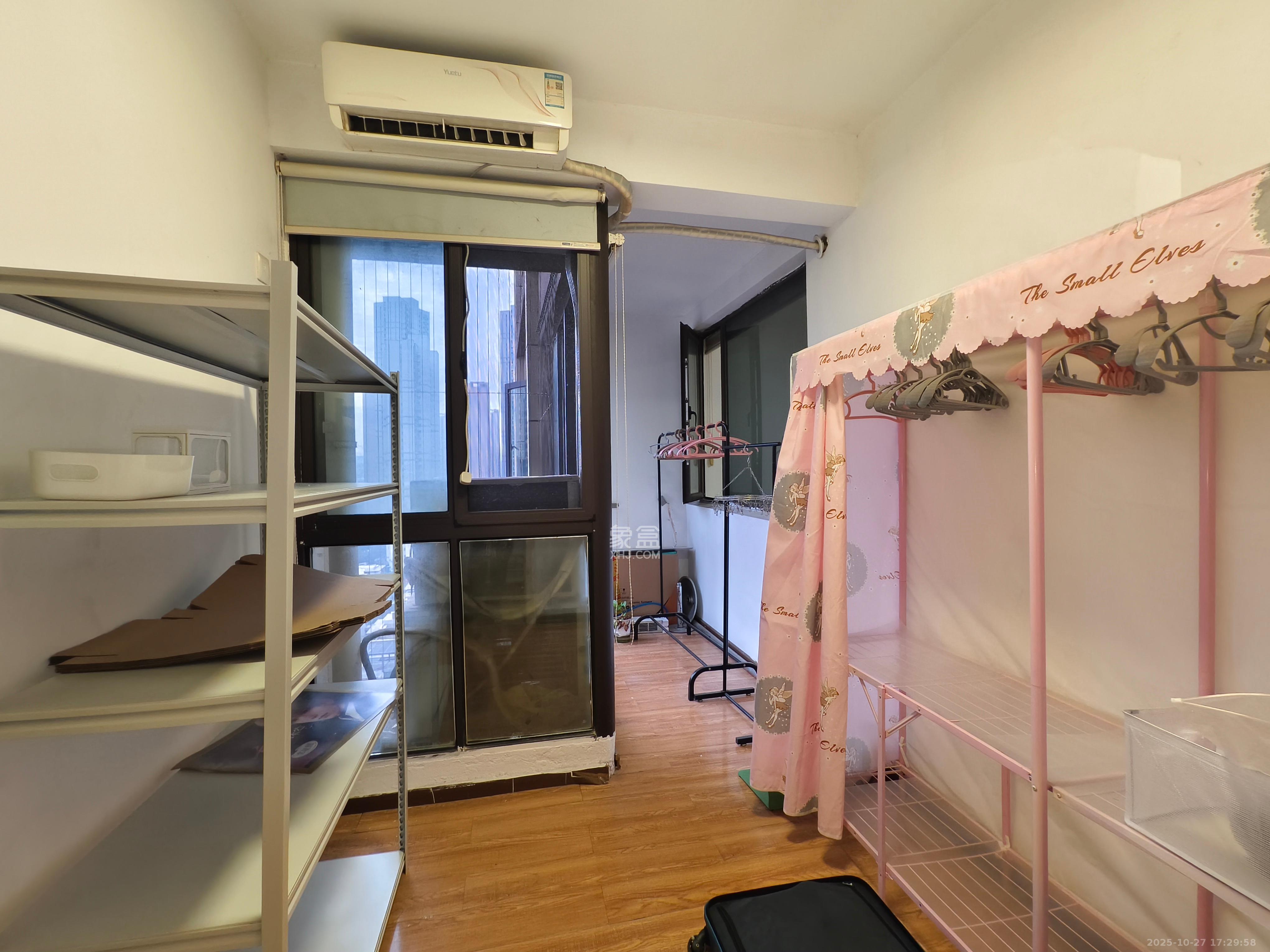 南山雍江汇（滨江国际新城）  3室2厅1卫    3000.0元/月室内图