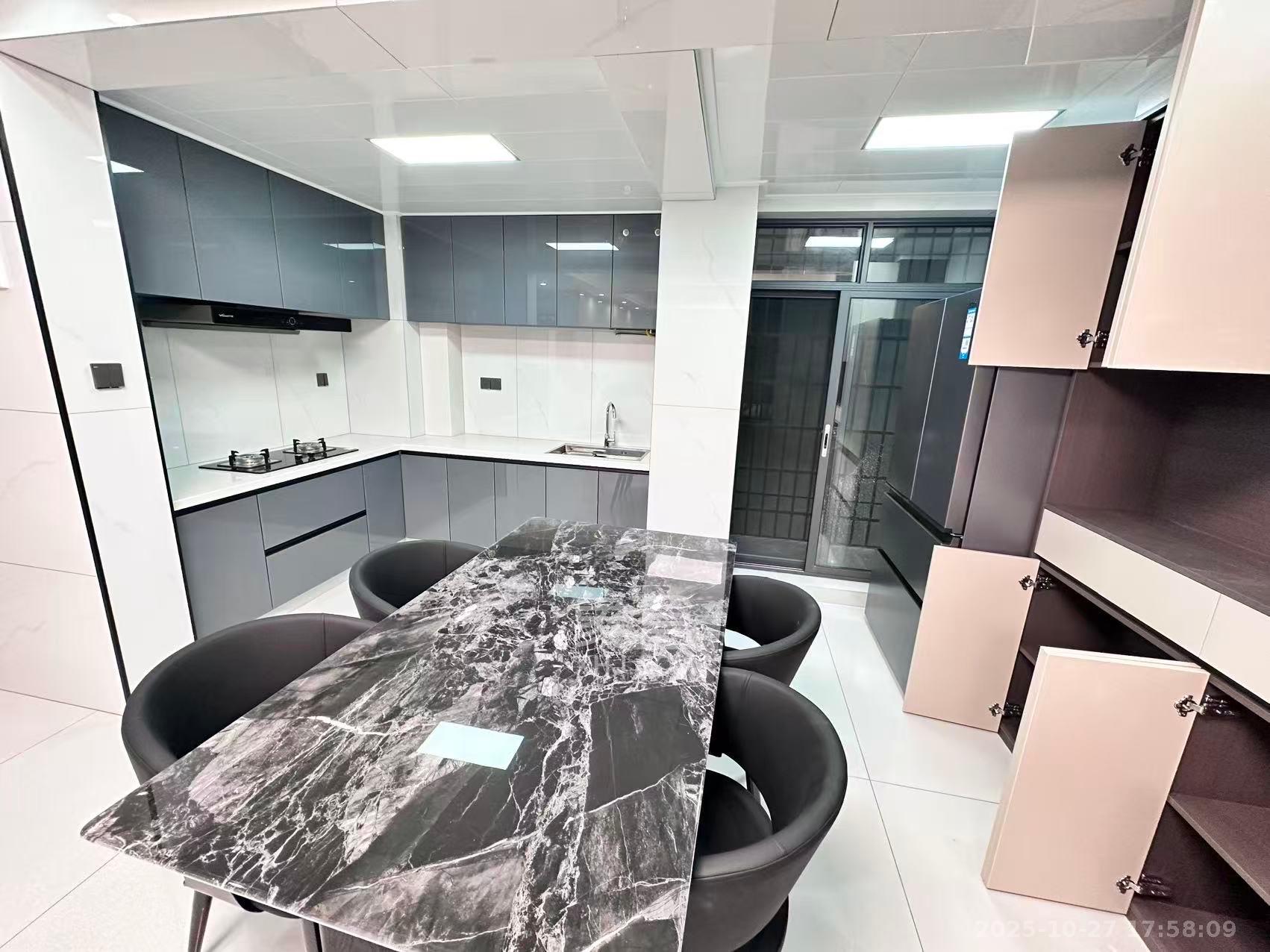 惟智园安置小区  4室2厅2卫    2800.0元/月 惟智园安置小区  4室2厅2卫    2800.0元/月室内图