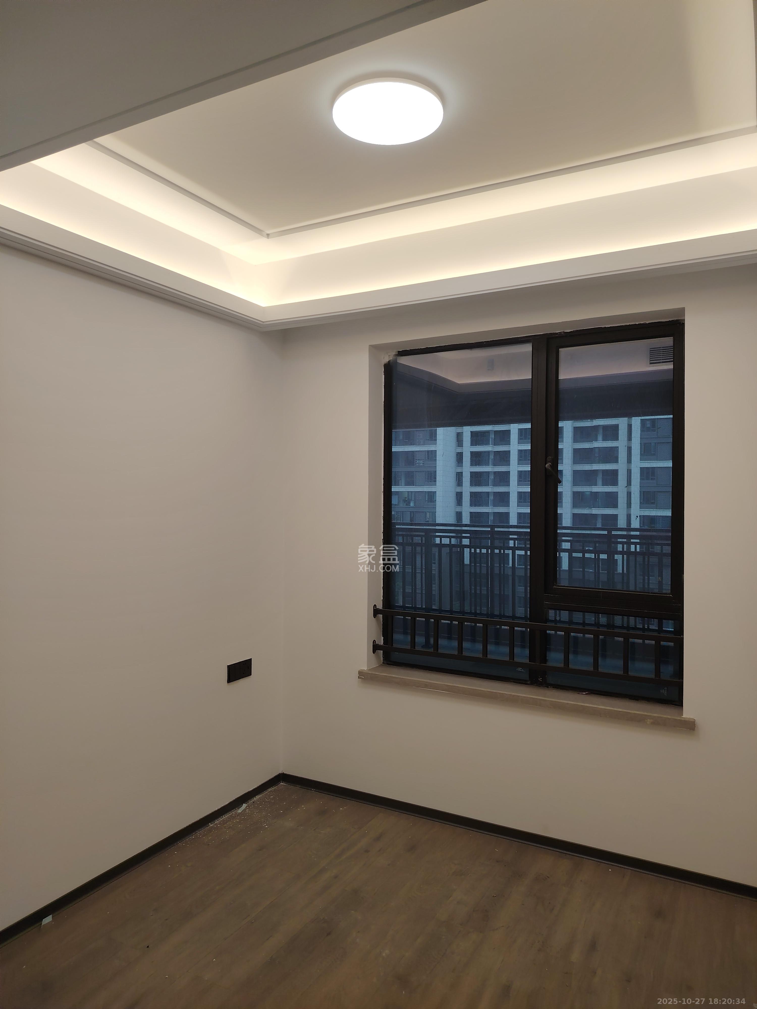 荣盛锦绣学府  3室2厅2卫    2800.0元/月室内图