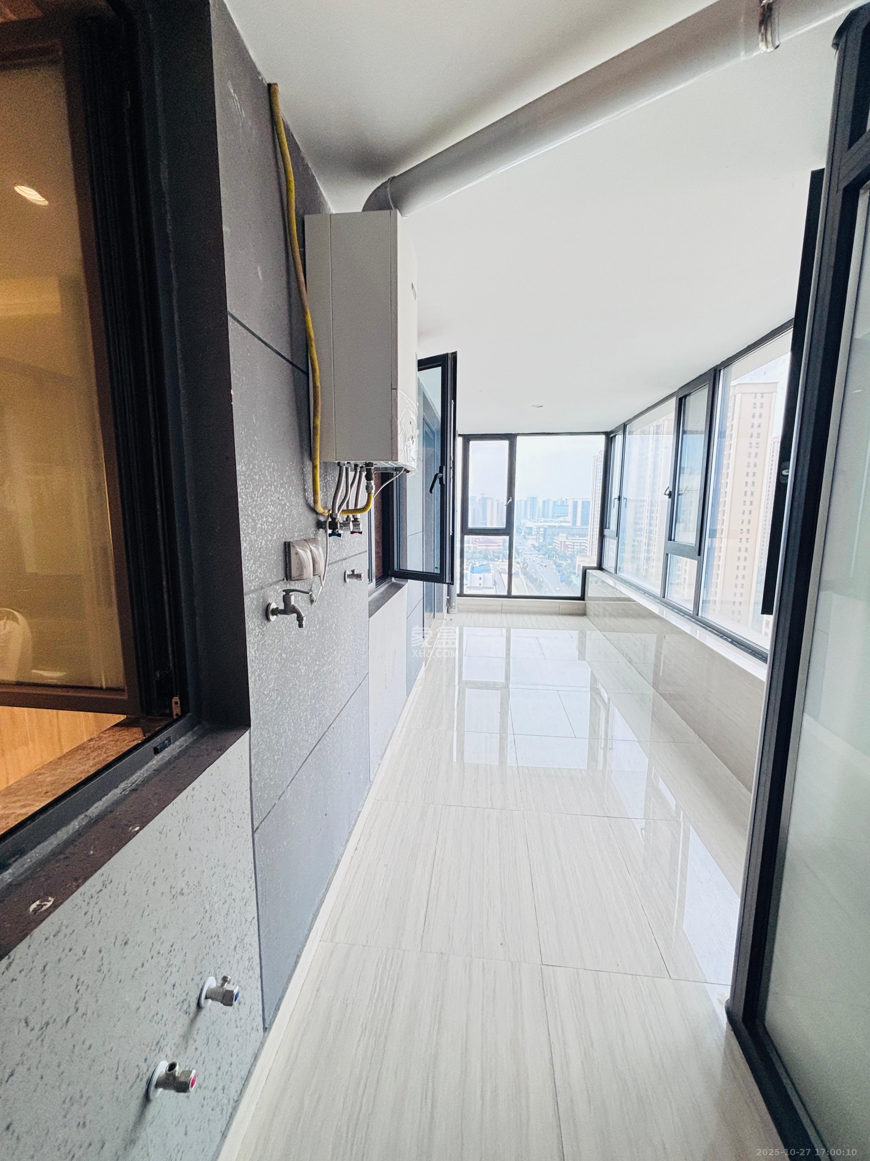 珠江颐德公馆  4室2厅3卫    8500.0元/月室内图