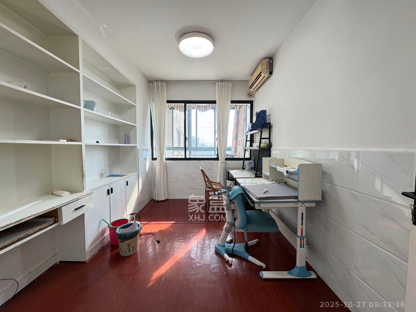 圆梦完美生活 3室2厅1卫 1800.0元/月 圆梦完美生活 3室2厅1卫 1800.0元/月室内图