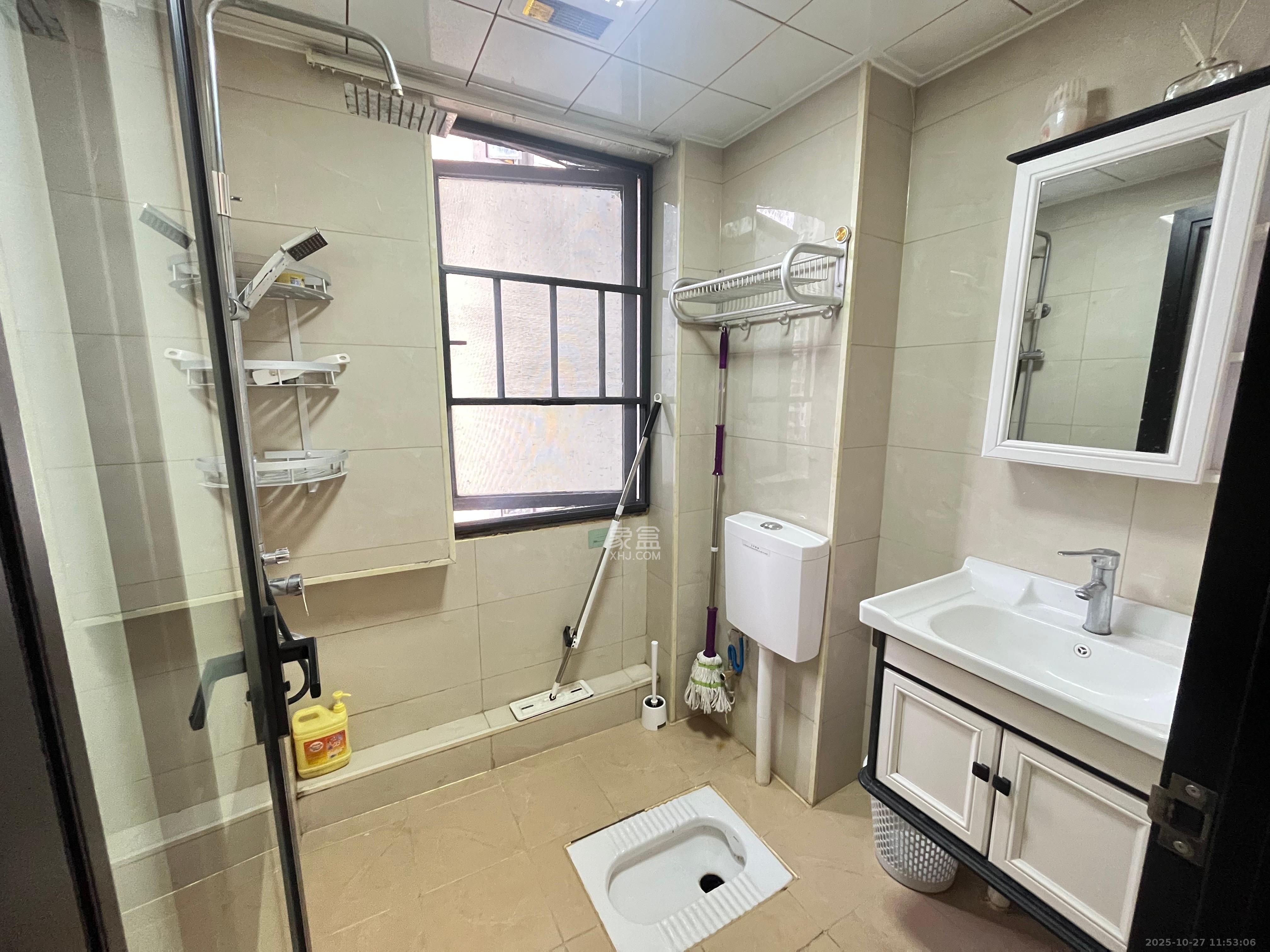 华银南苑融域  3室2厅1卫    2600.0元/月室内图