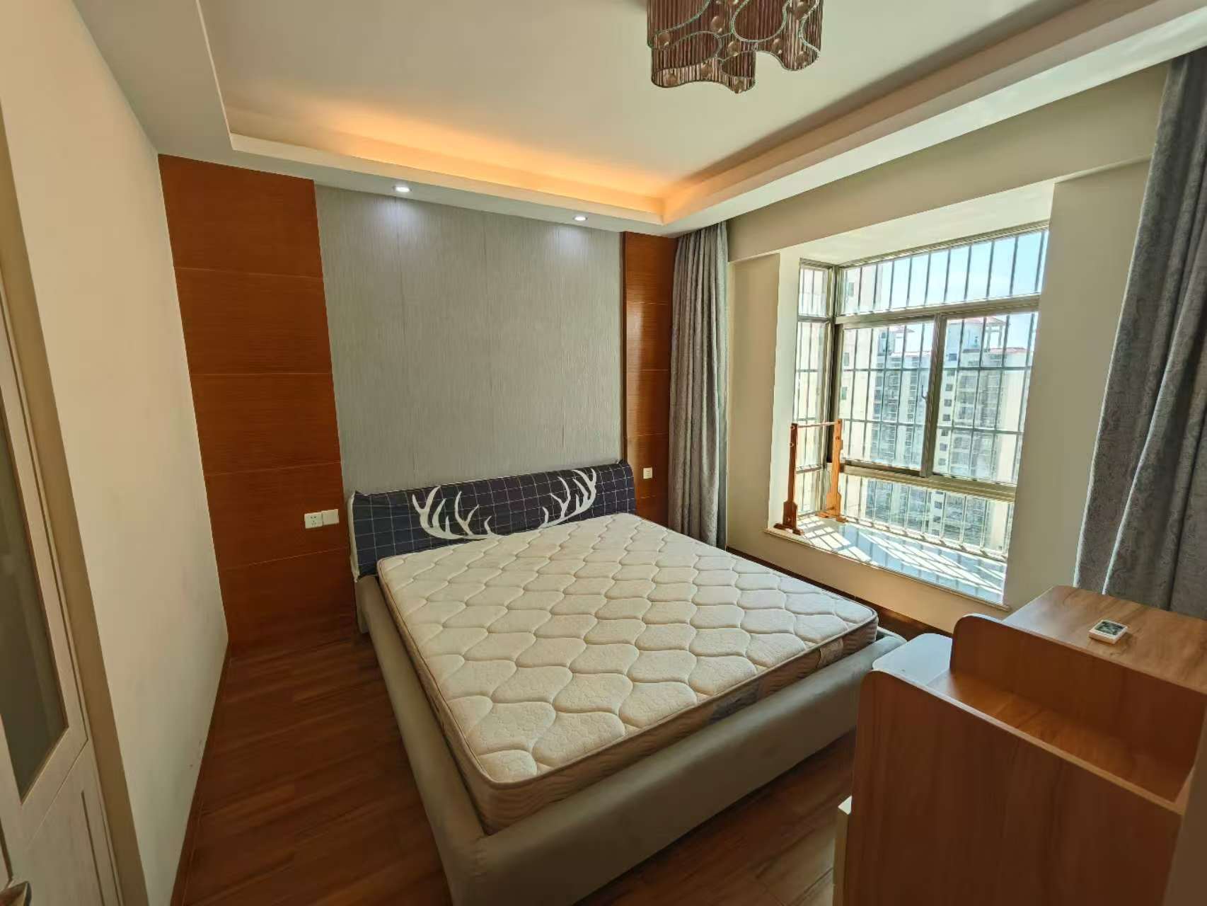 易瓒良庄 2室2厅1卫 140.0万 易瓒良庄 2室2厅1卫 140.0万室内图