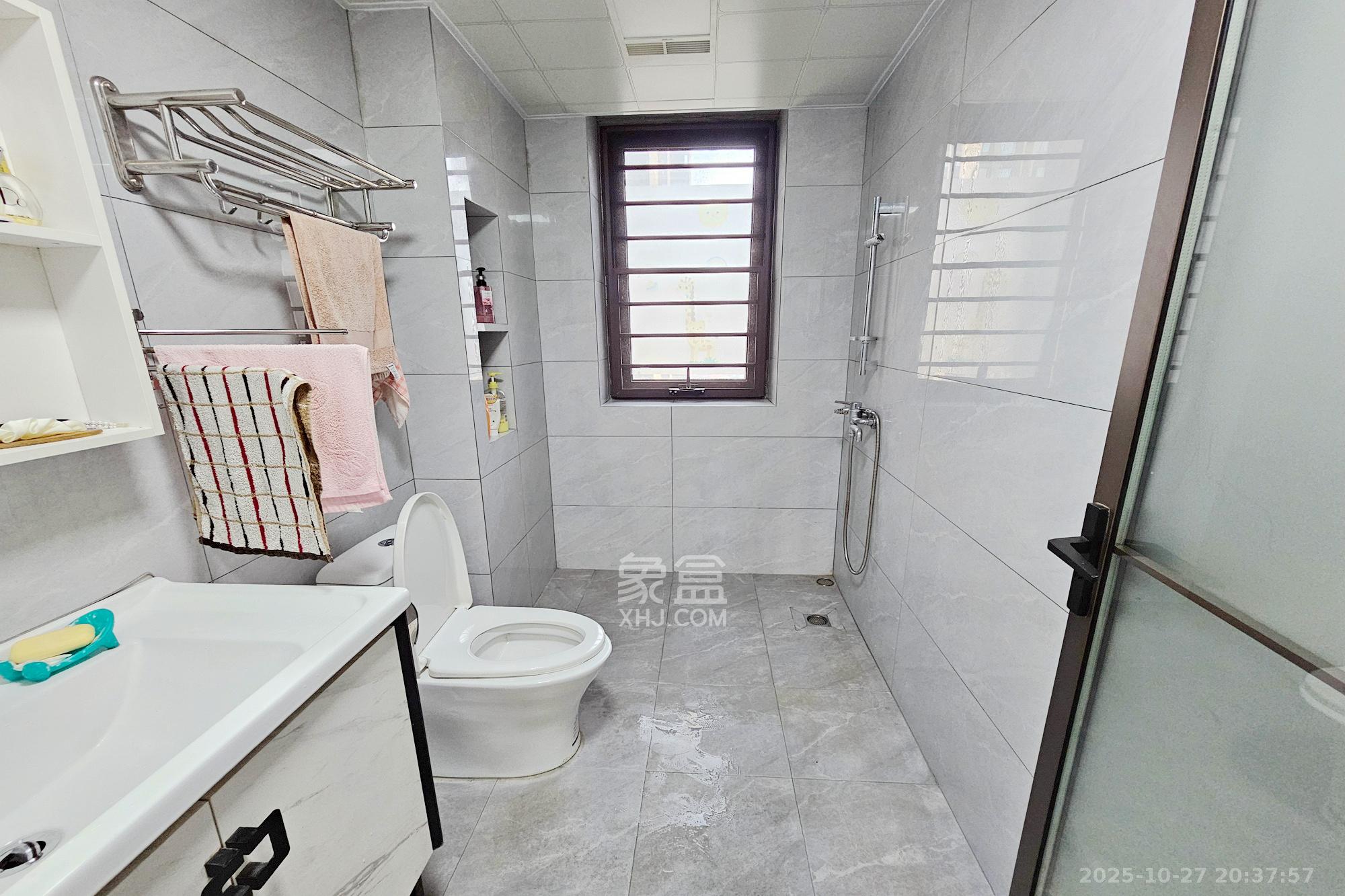 明昇壹城(明昇时代广场)二期 4室2厅3卫 288.0万 明昇壹城(明昇时代广场)二期 4室2厅3卫 288.0万其他