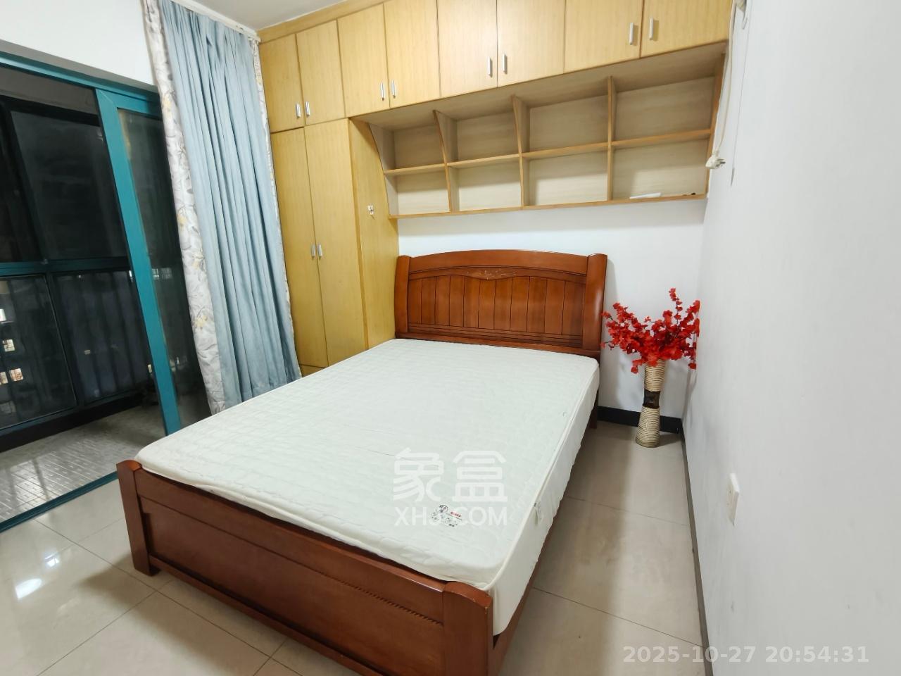 蝴蝶谷 2室2厅1卫 1400.0元/月 蝴蝶谷 2室2厅1卫 1400.0元/月室内图