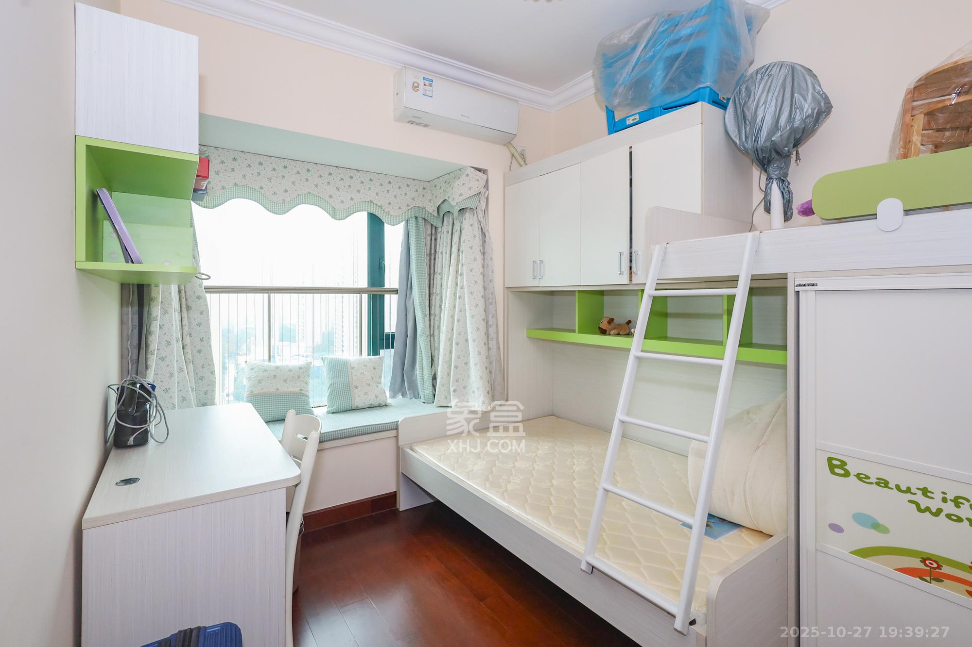 恒大御景湾  1室1厅1卫    80.0万 恒大御景湾  1室1厅1卫    80.0万卧室