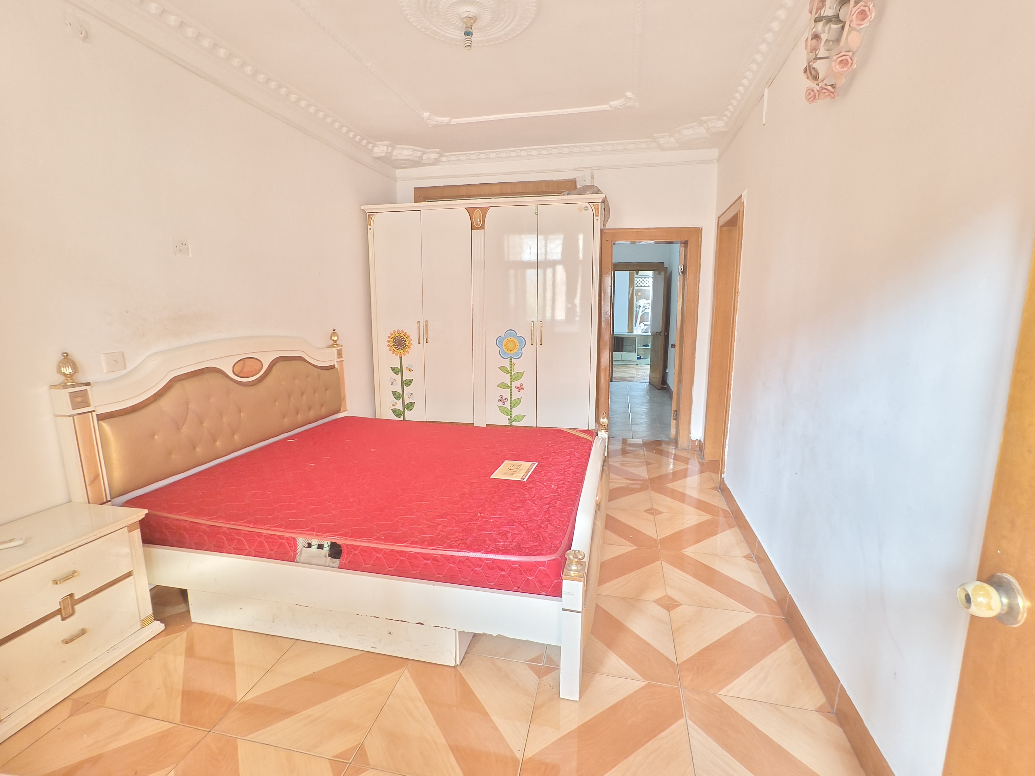 娄底二小家属楼 4室1厅1卫 800.0元/月 娄底二小家属楼 4室1厅1卫 800.0元/月室内图