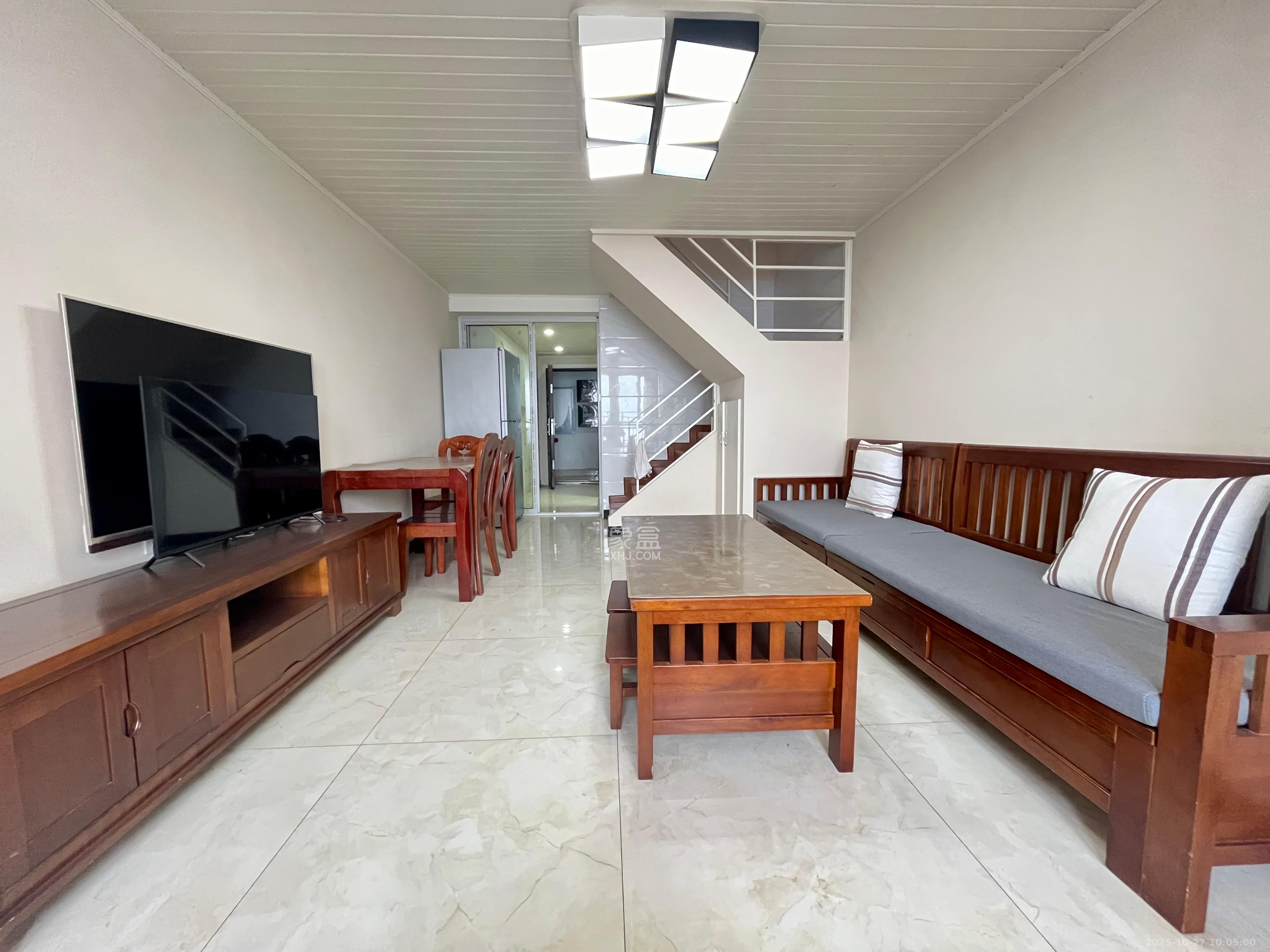 长城万富汇  2室2厅2卫    2000.0元/月 长城万富汇  2室2厅2卫    2000.0元/月室内图1