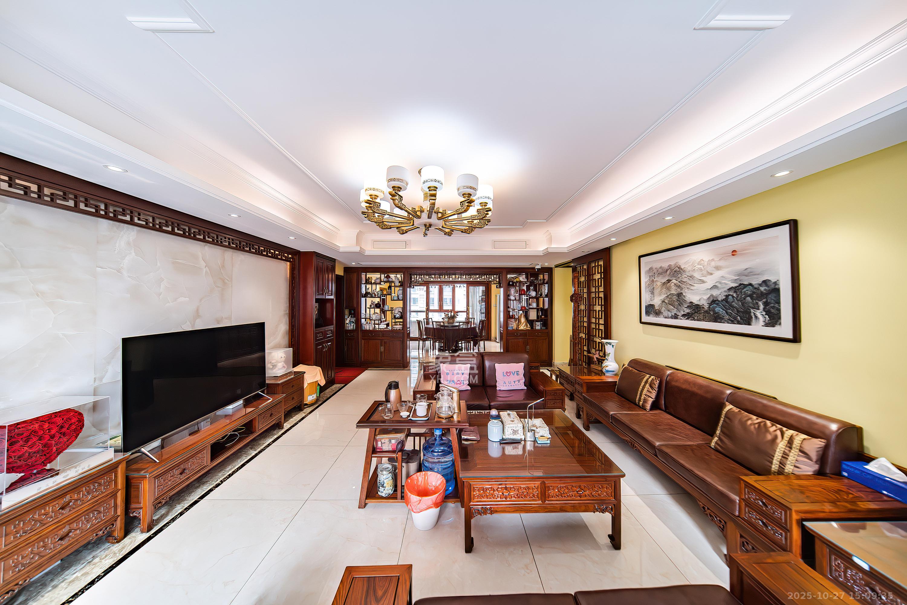 福祥家园(农信家园)  6室2厅2卫    398.0万 福祥家园(农信家园)  6室2厅2卫    398.0万客厅