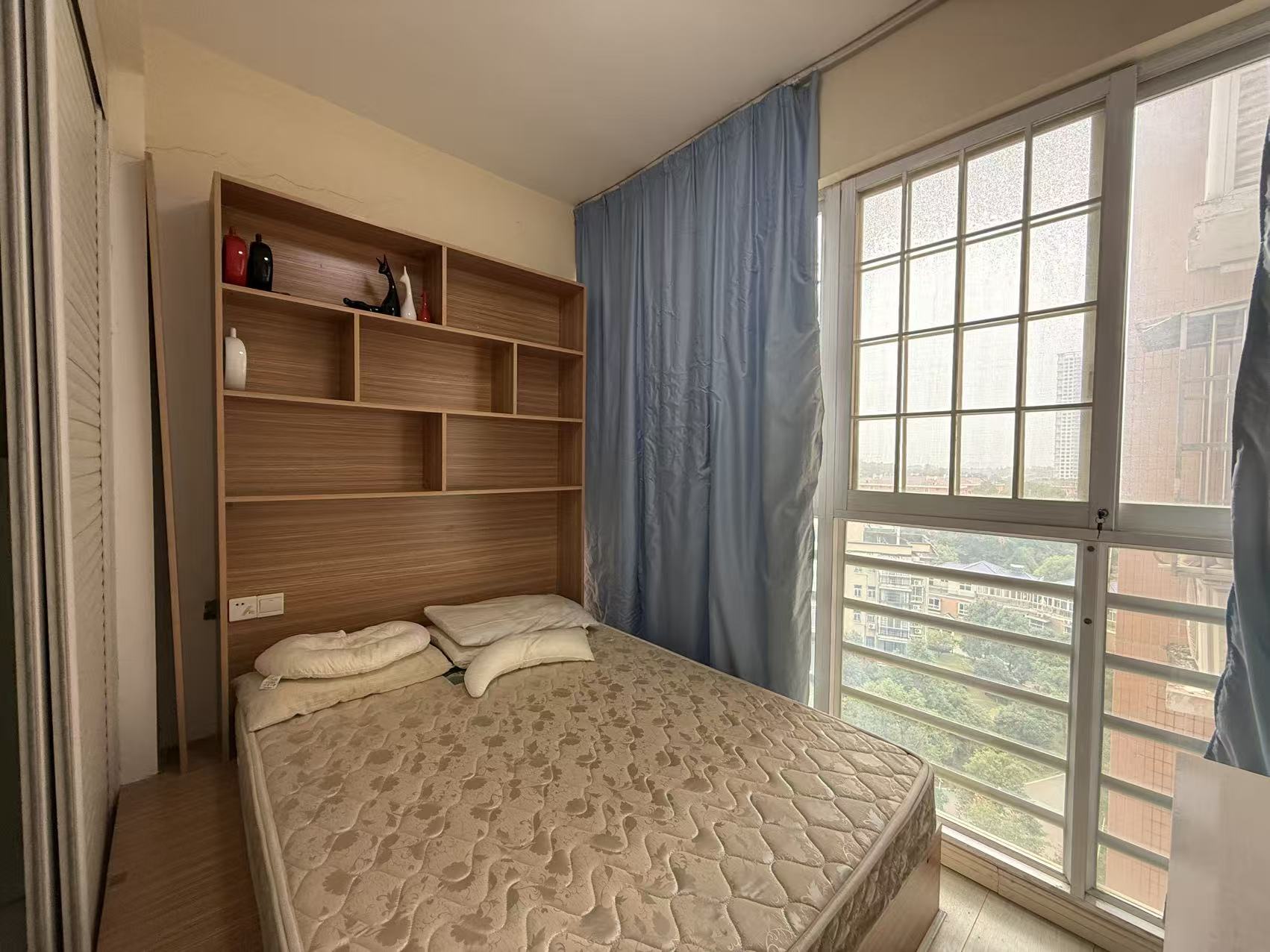 学府花园（文苑瑞景）  3室2厅1卫    1500.0元/月室内图