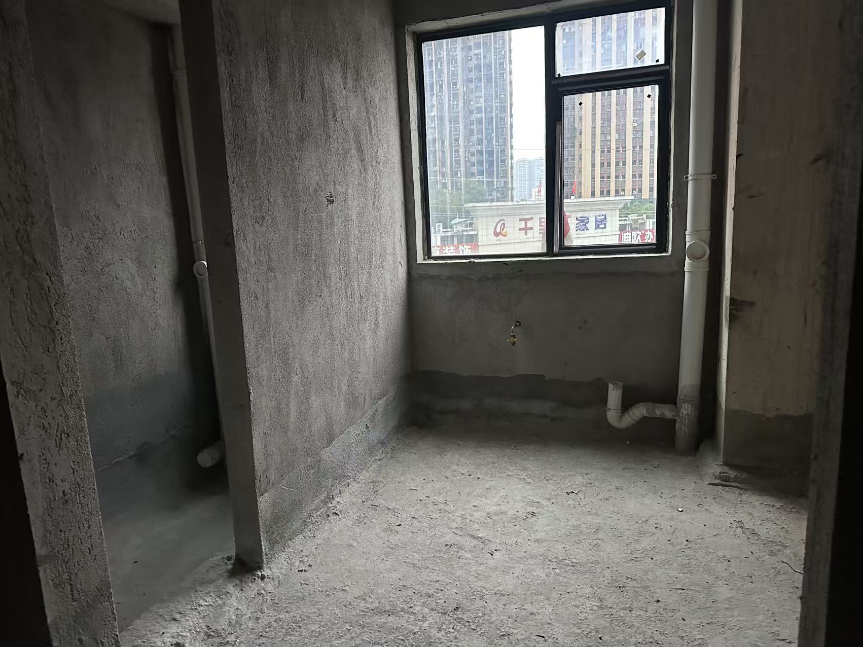 南苑上和三期 1室0厅0卫 42.8万 南苑上和三期 1室0厅0卫 42.8万客厅