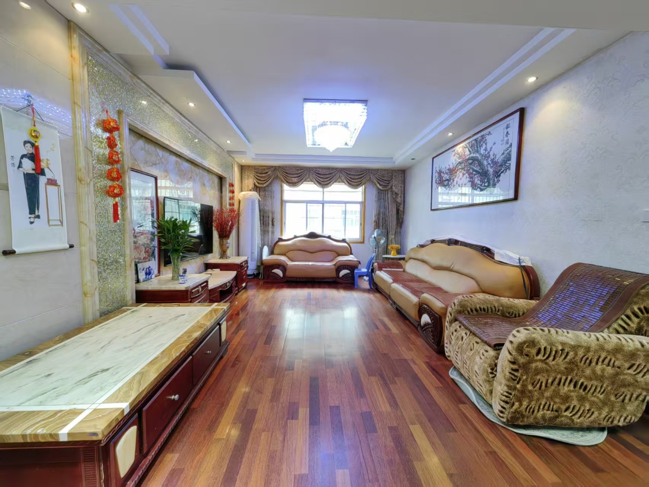 万城国际  3室2厅2卫    41.8万