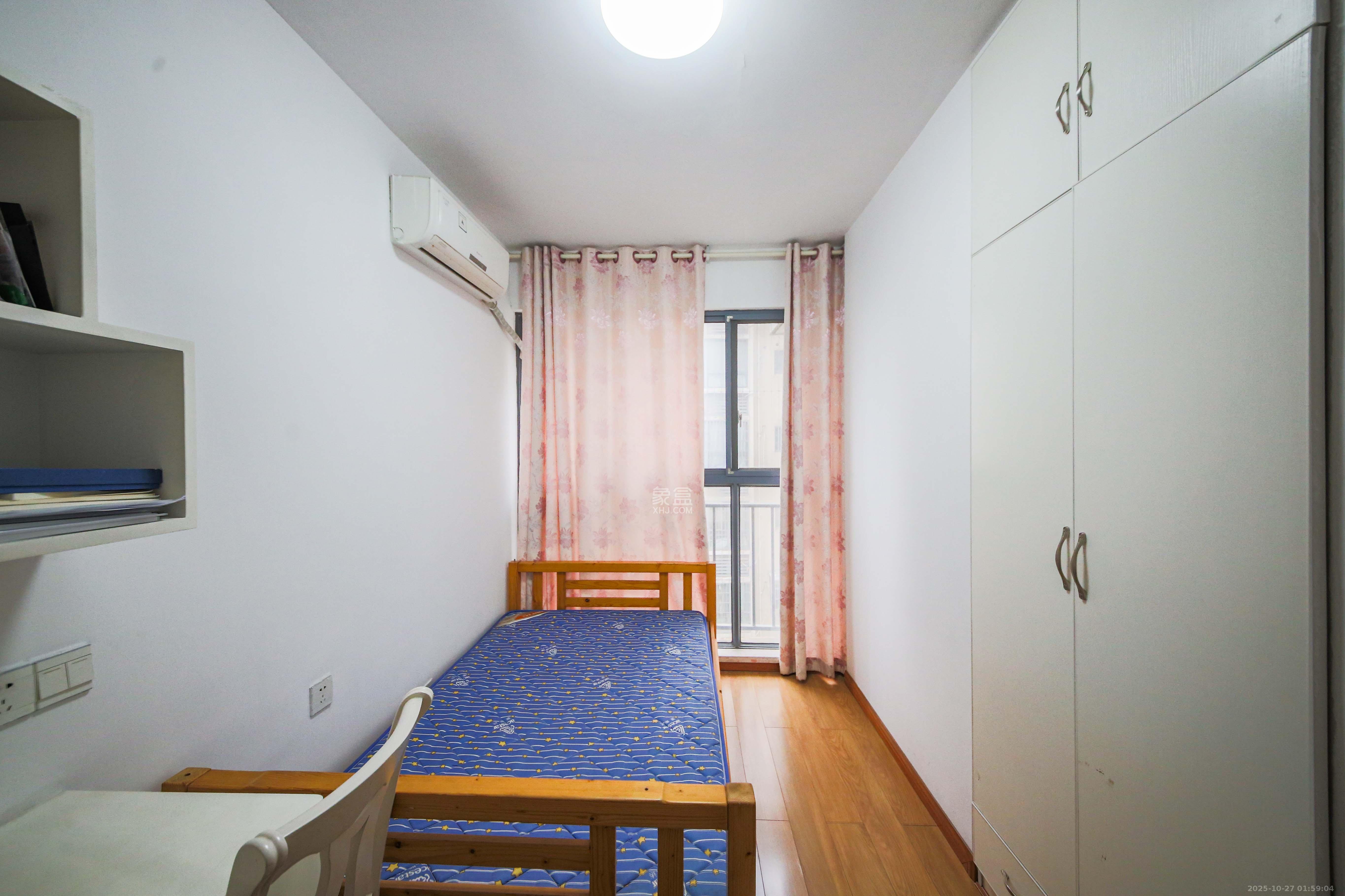 童话里  3室1厅1卫    75.0万 童话里  3室1厅1卫    75.0万卧室