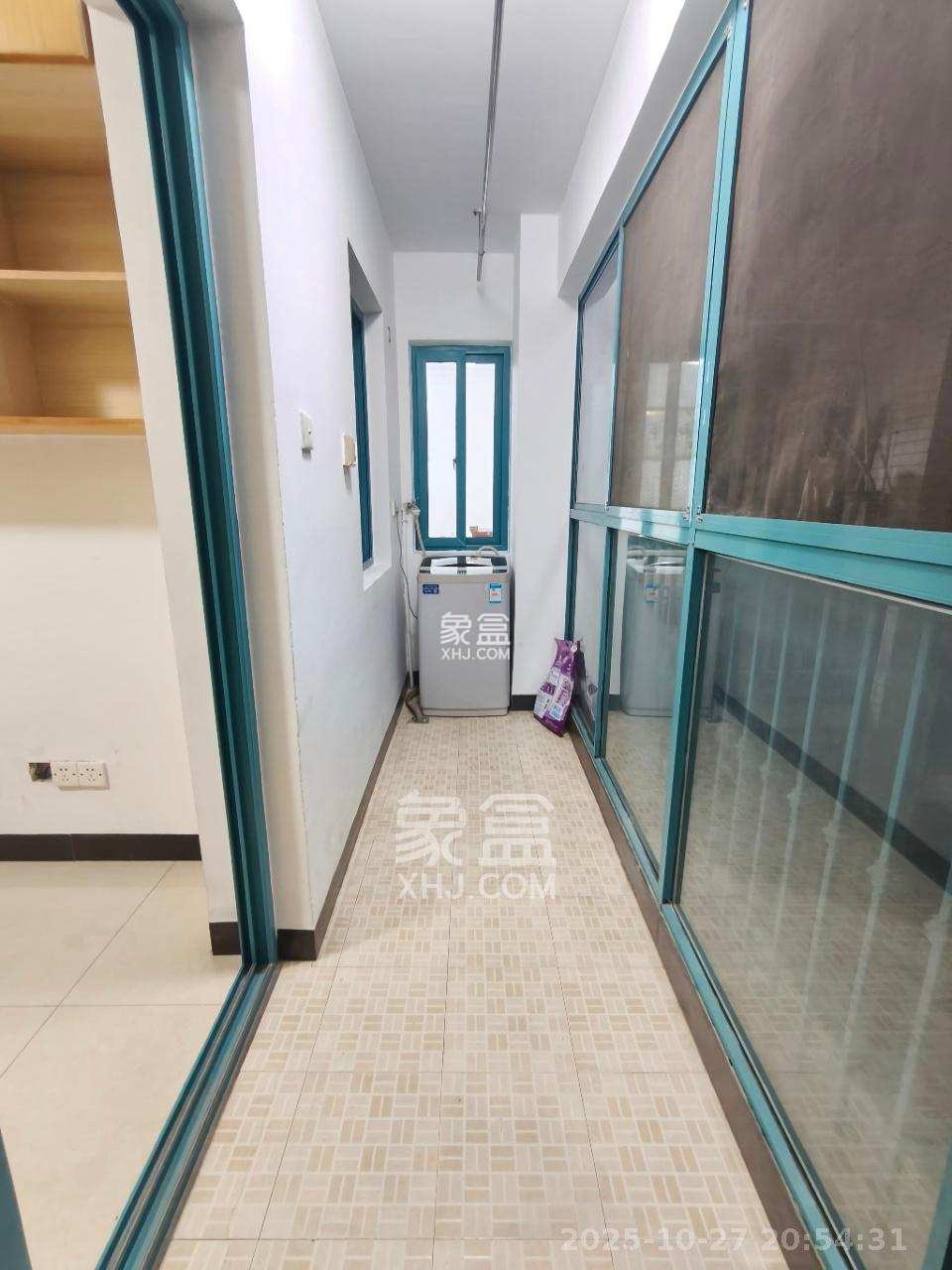 蝴蝶谷 2室2厅1卫 1400.0元/月 蝴蝶谷 2室2厅1卫 1400.0元/月室内图