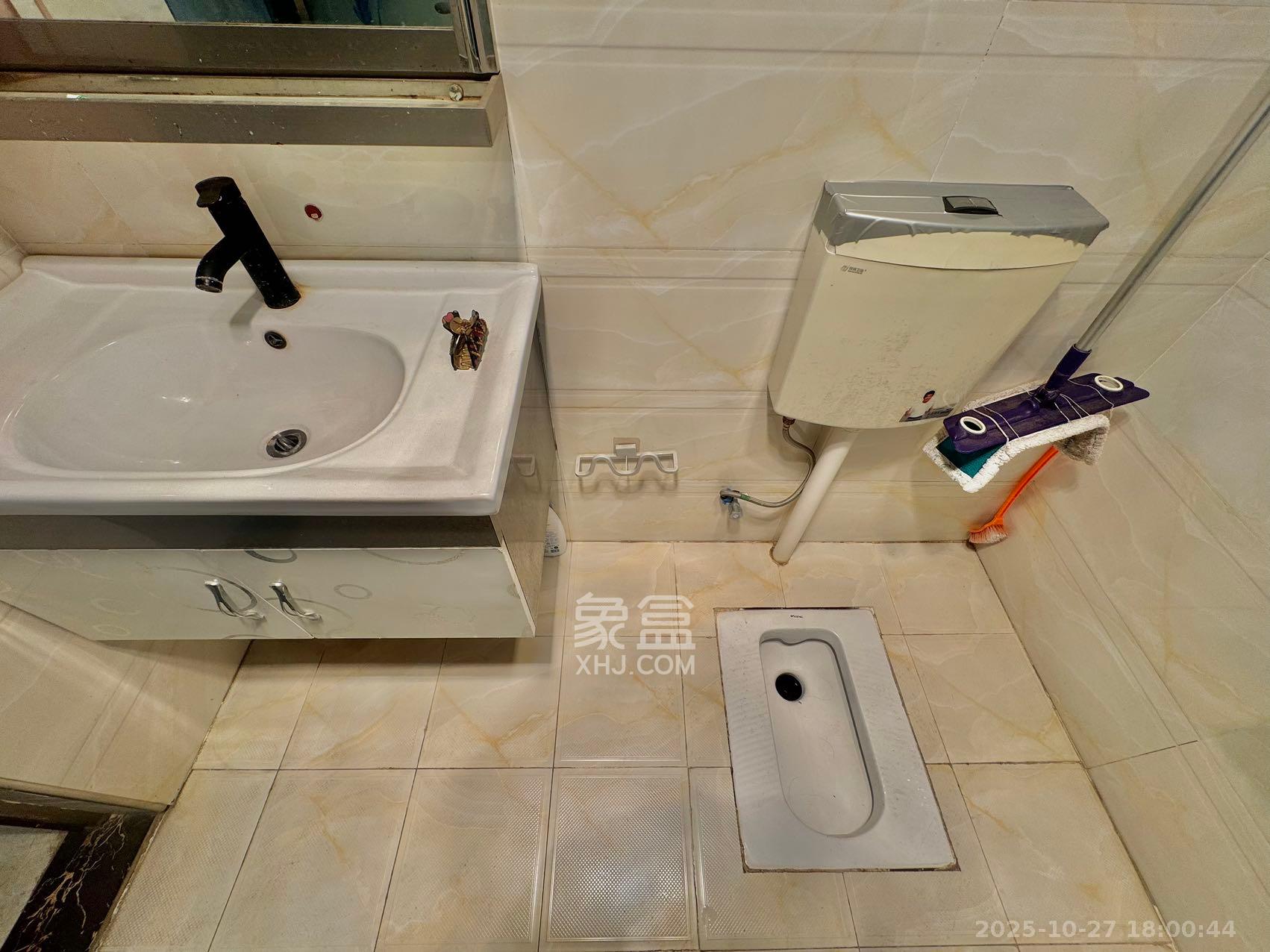 联美品格  4室2厅2卫    2700.0元/月室内图