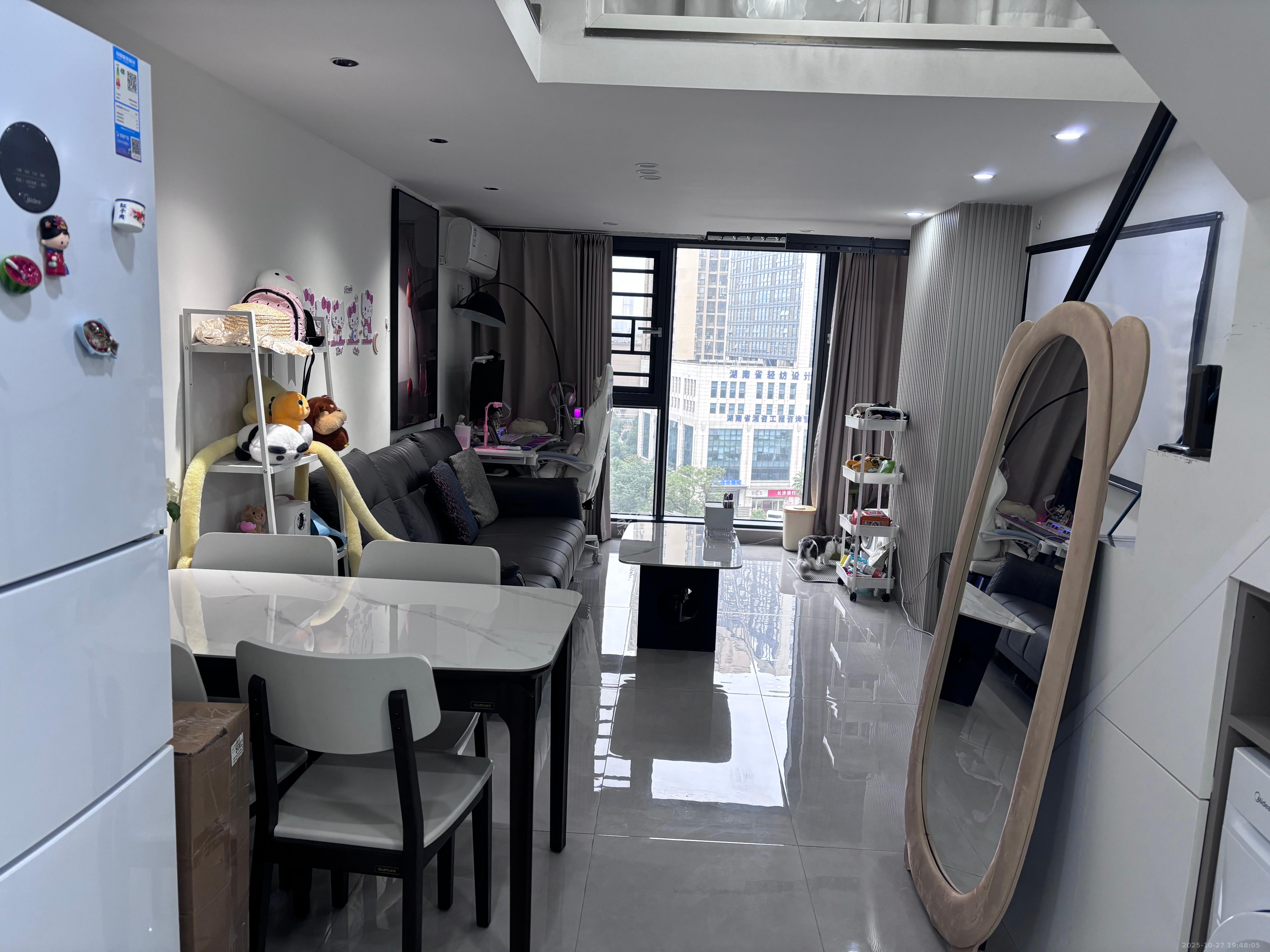 时代MOMA云PARK  2室1厅1卫    3000.0元/月 时代MOMA云PARK  2室1厅1卫    3000.0元/月室内图