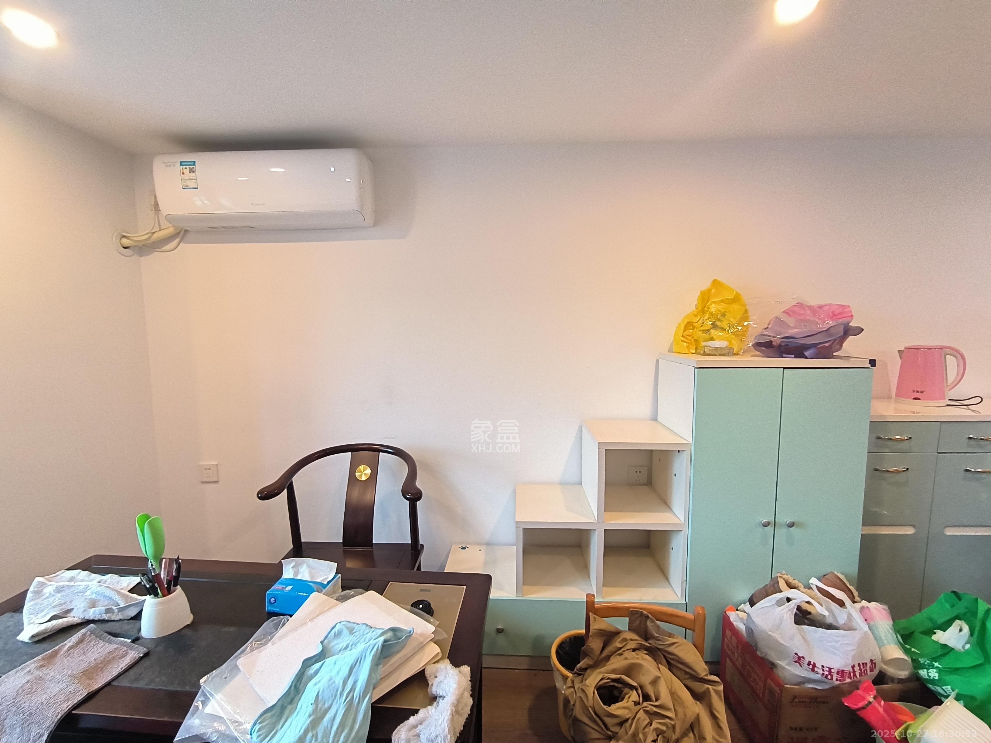 越秀悦湖台 2室1厅1卫 2400.0元/月 越秀悦湖台 2室1厅1卫 2400.0元/月室内图