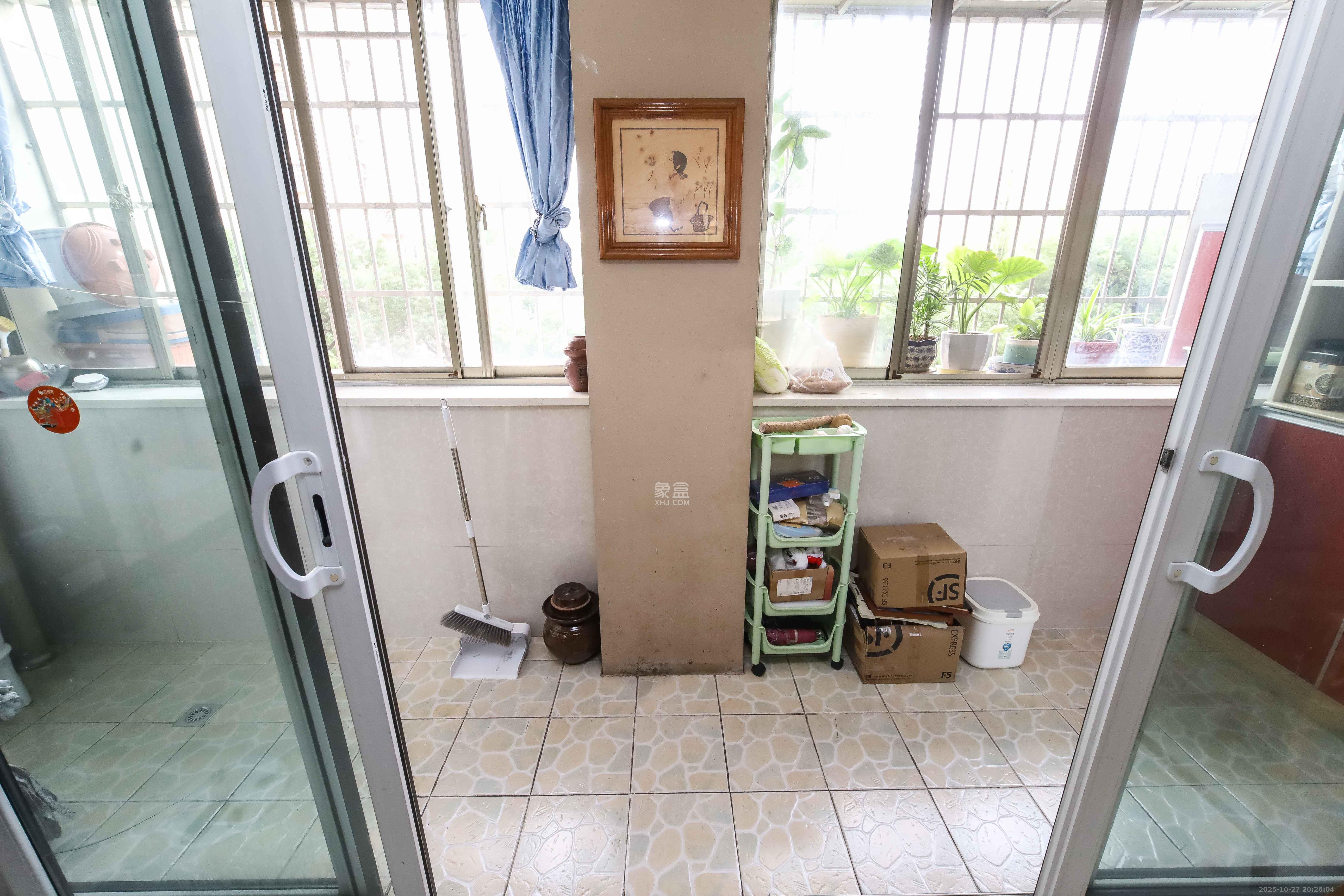 世嘉国际华城  3室2厅2卫    148.0万 世嘉国际华城  3室2厅2卫    148.0万阳台