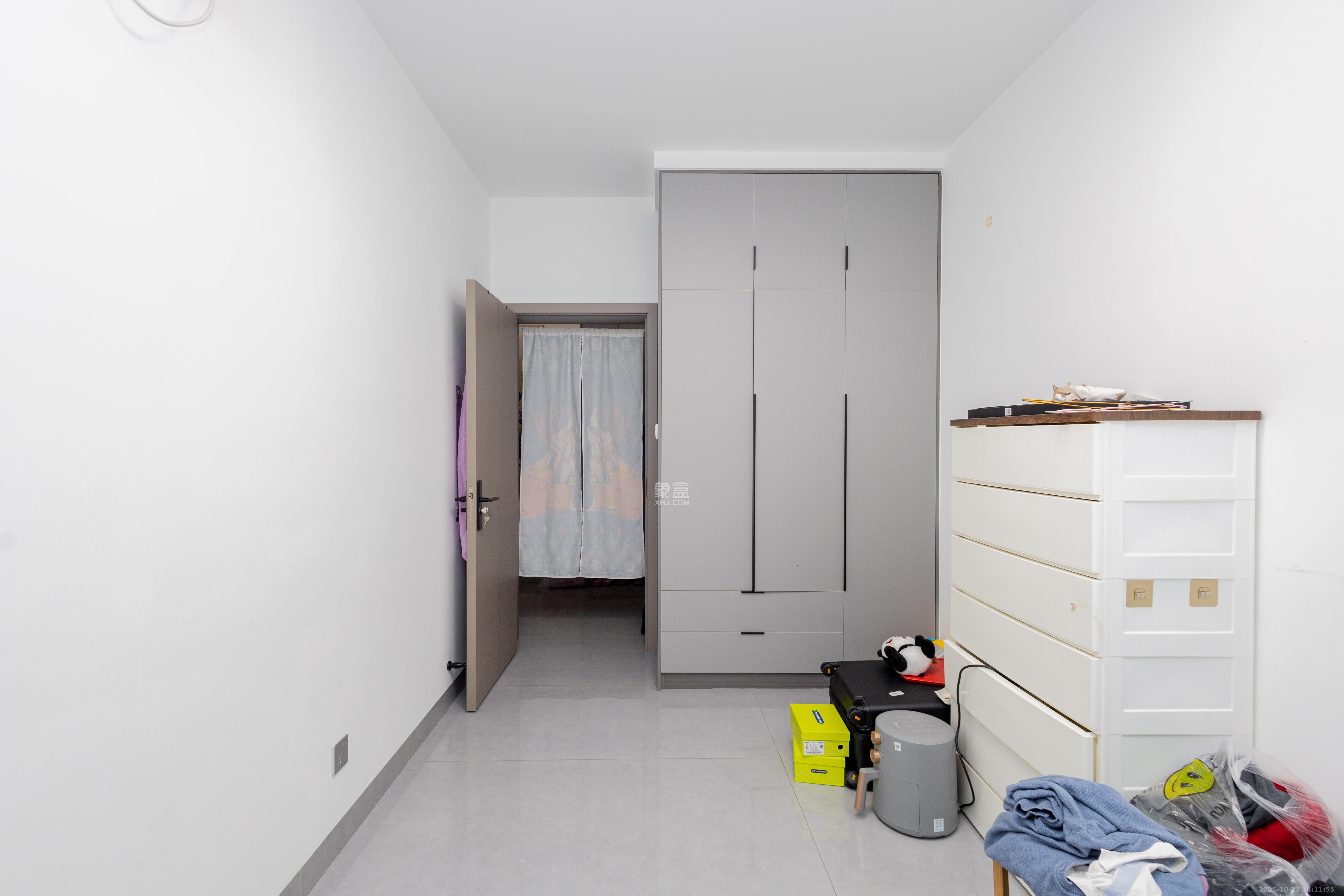 中交中央公园D4区  3室1厅1卫    106.0万卧室