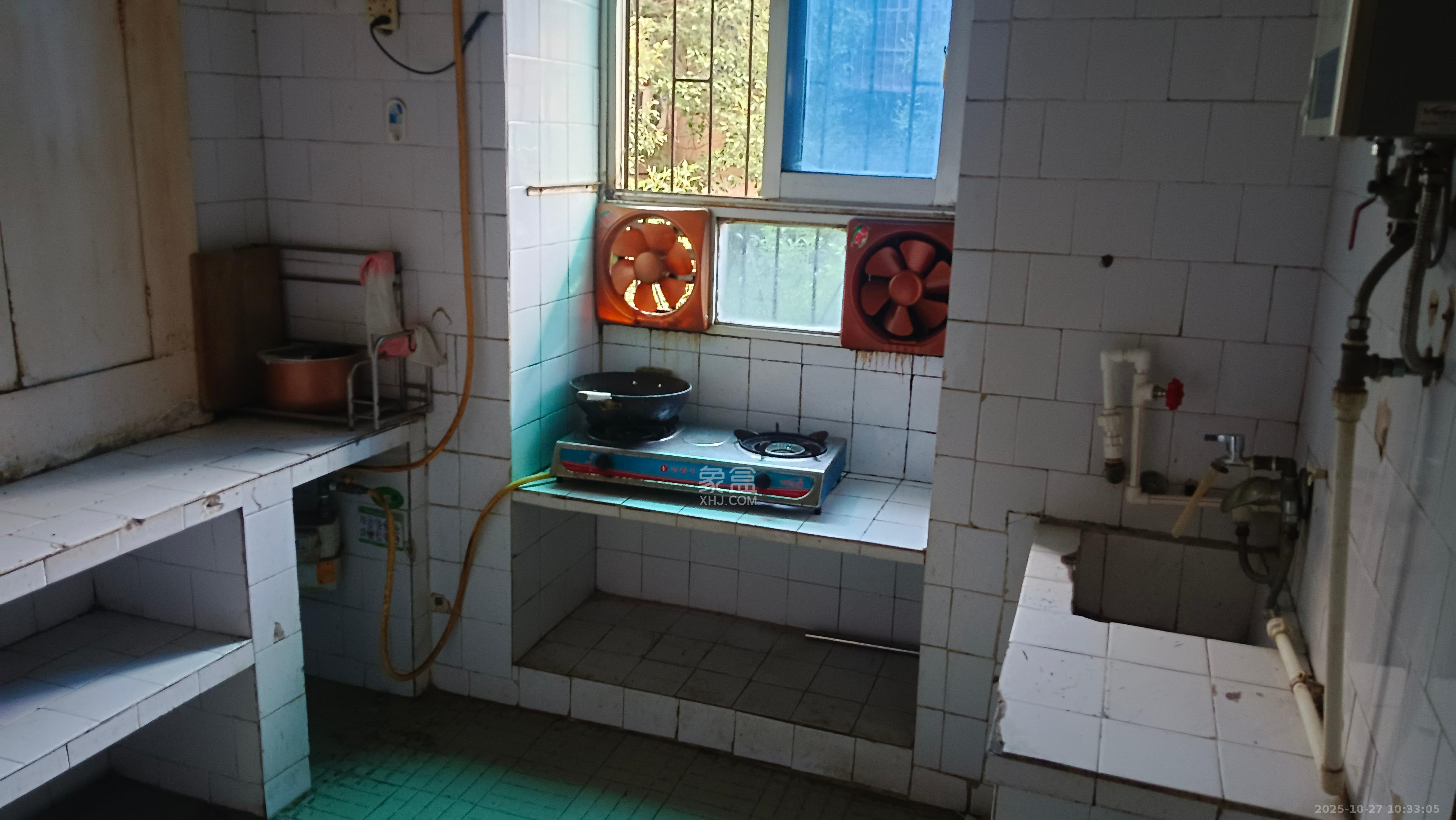 长钢宿舍小区 3室2厅1卫 1800.0元/月 长钢宿舍小区 3室2厅1卫 1800.0元/月室内图