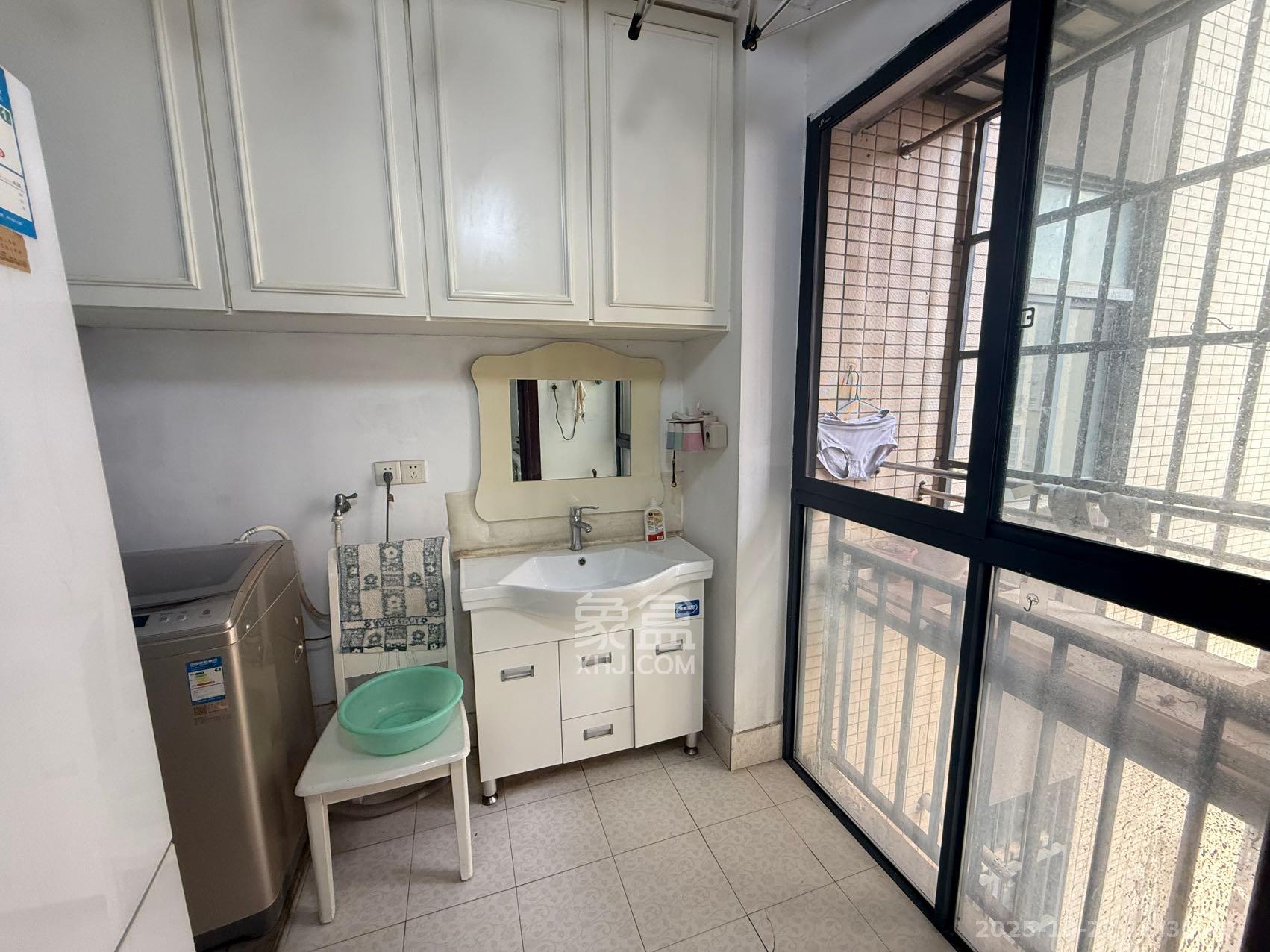 五矿紫湖香醍 3室2厅1卫 1800.0元/月 五矿紫湖香醍 3室2厅1卫 1800.0元/月室内图