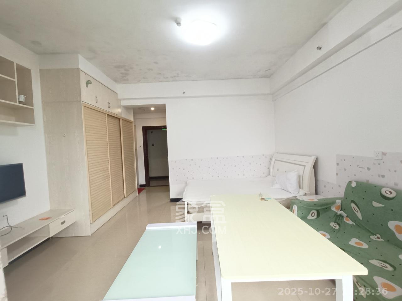 保利麓谷林语I区  1室1厅1卫    1300.0元/月 保利麓谷林语I区  1室1厅1卫    1300.0元/月室内图