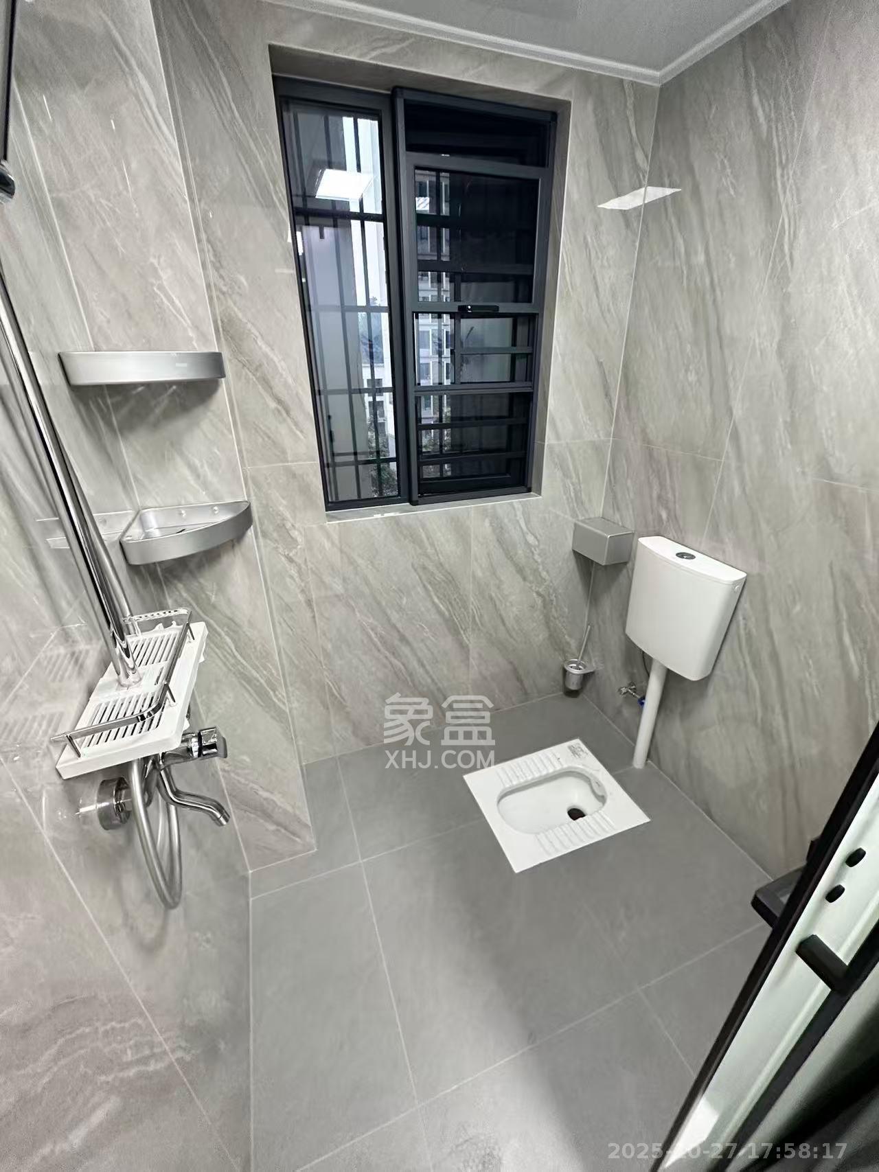 惟智园安置小区  4室2厅2卫    2800.0元/月 惟智园安置小区  4室2厅2卫    2800.0元/月室内图