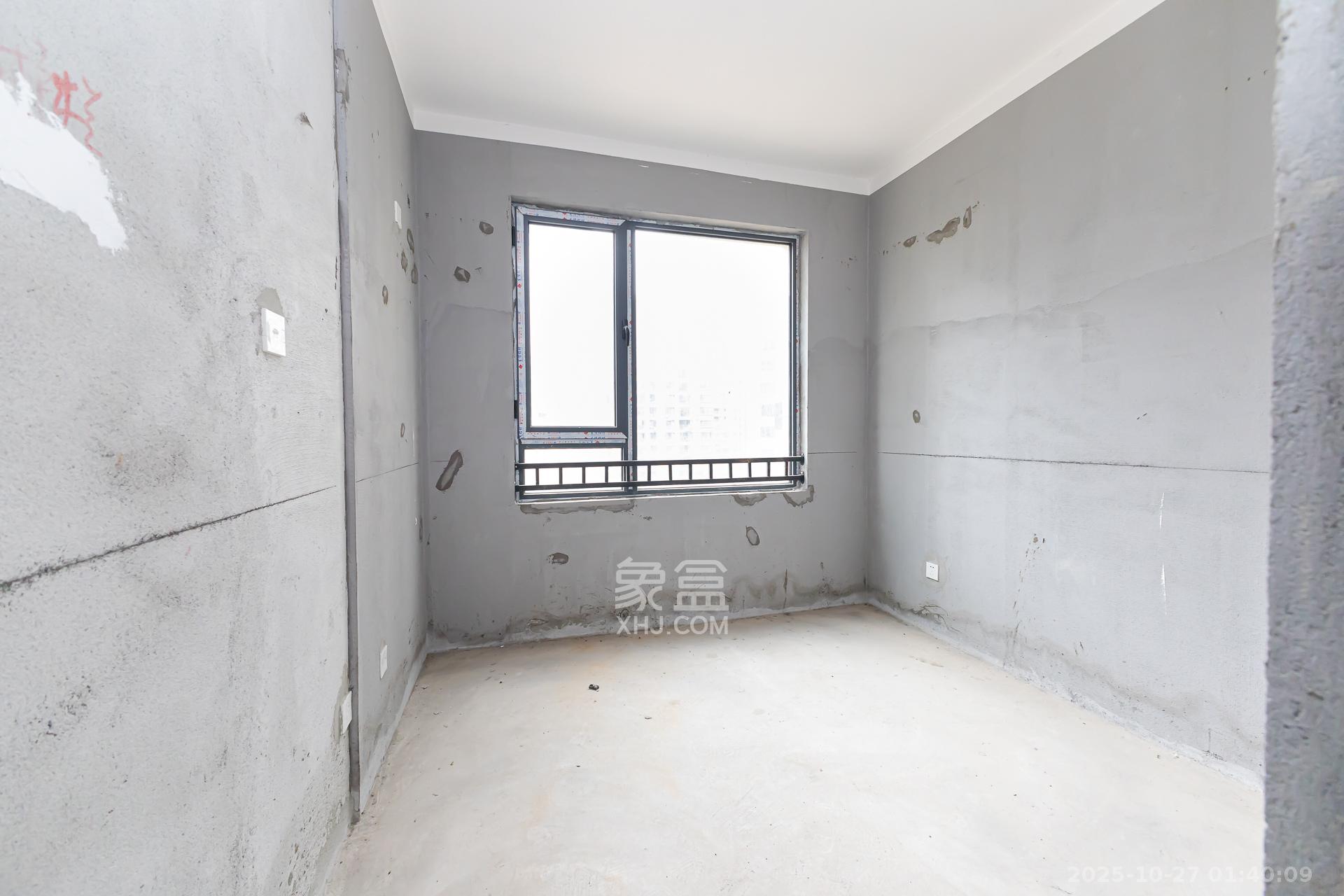 明发阅江悦府  4室2厅2卫    95.0万卧室