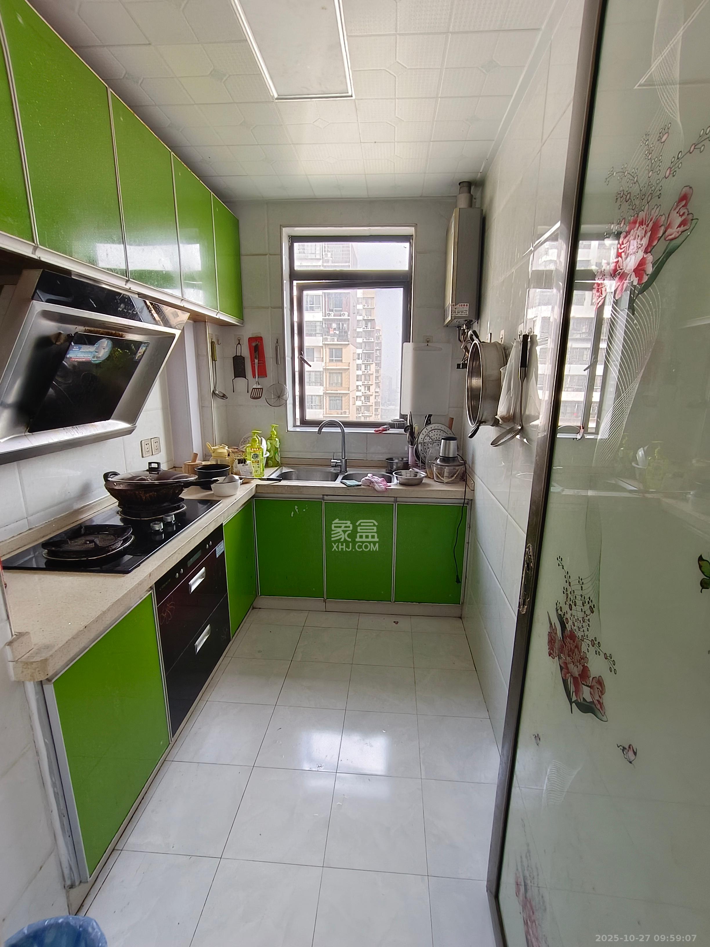 中国铁建国际城二期  1室0厅0卫    1600.0元/月 中国铁建国际城二期  1室0厅0卫    1600.0元/月室内图