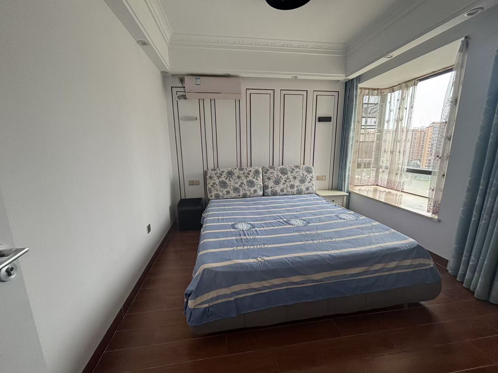 颐养公社阳光城  3室2厅2卫    3500.0元/月 颐养公社阳光城  3室2厅2卫    3500.0元/月室内图