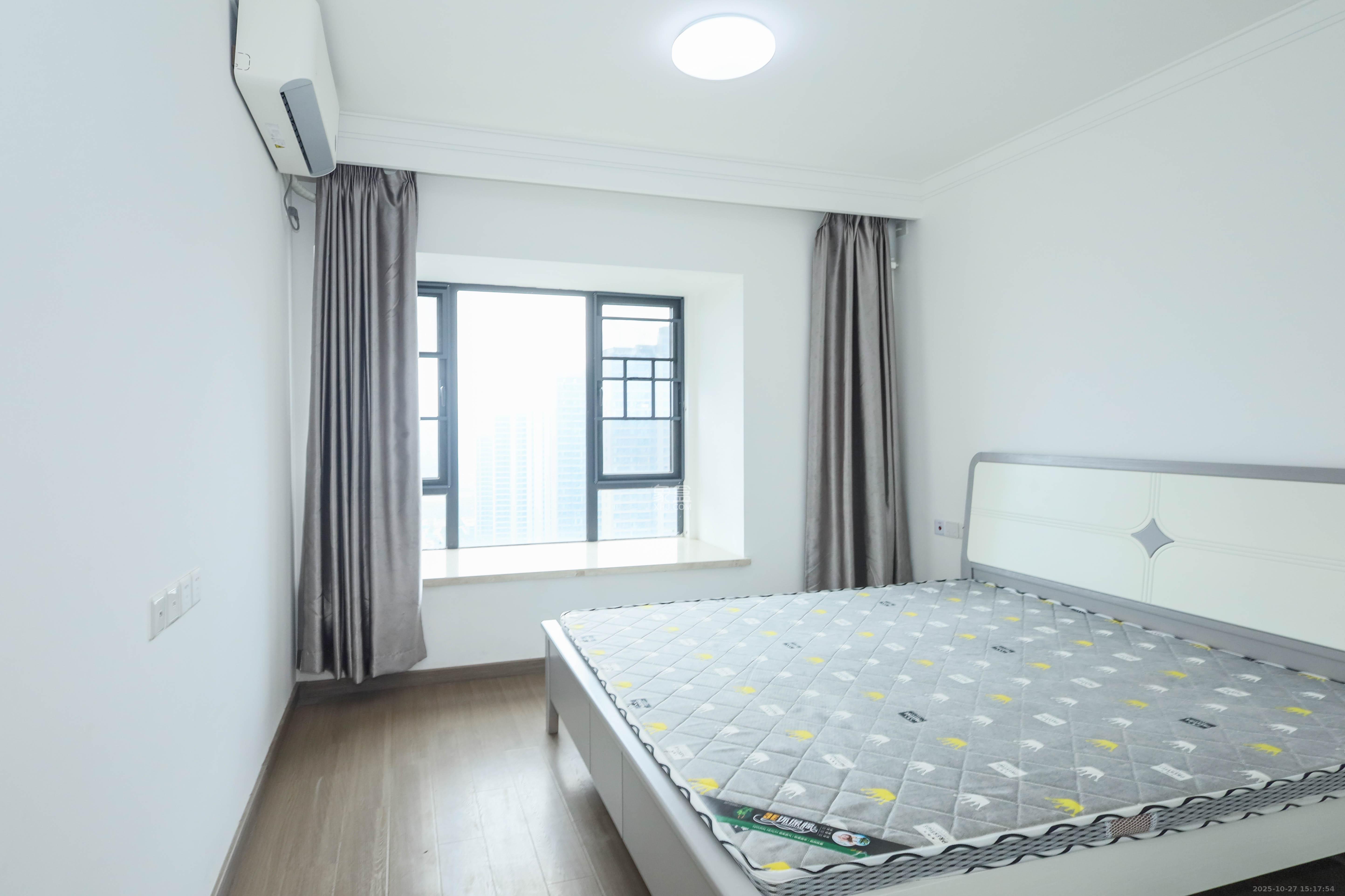 越秀亲爱里 4室2厅2卫 140.0万 越秀亲爱里 4室2厅2卫 140.0万卧室