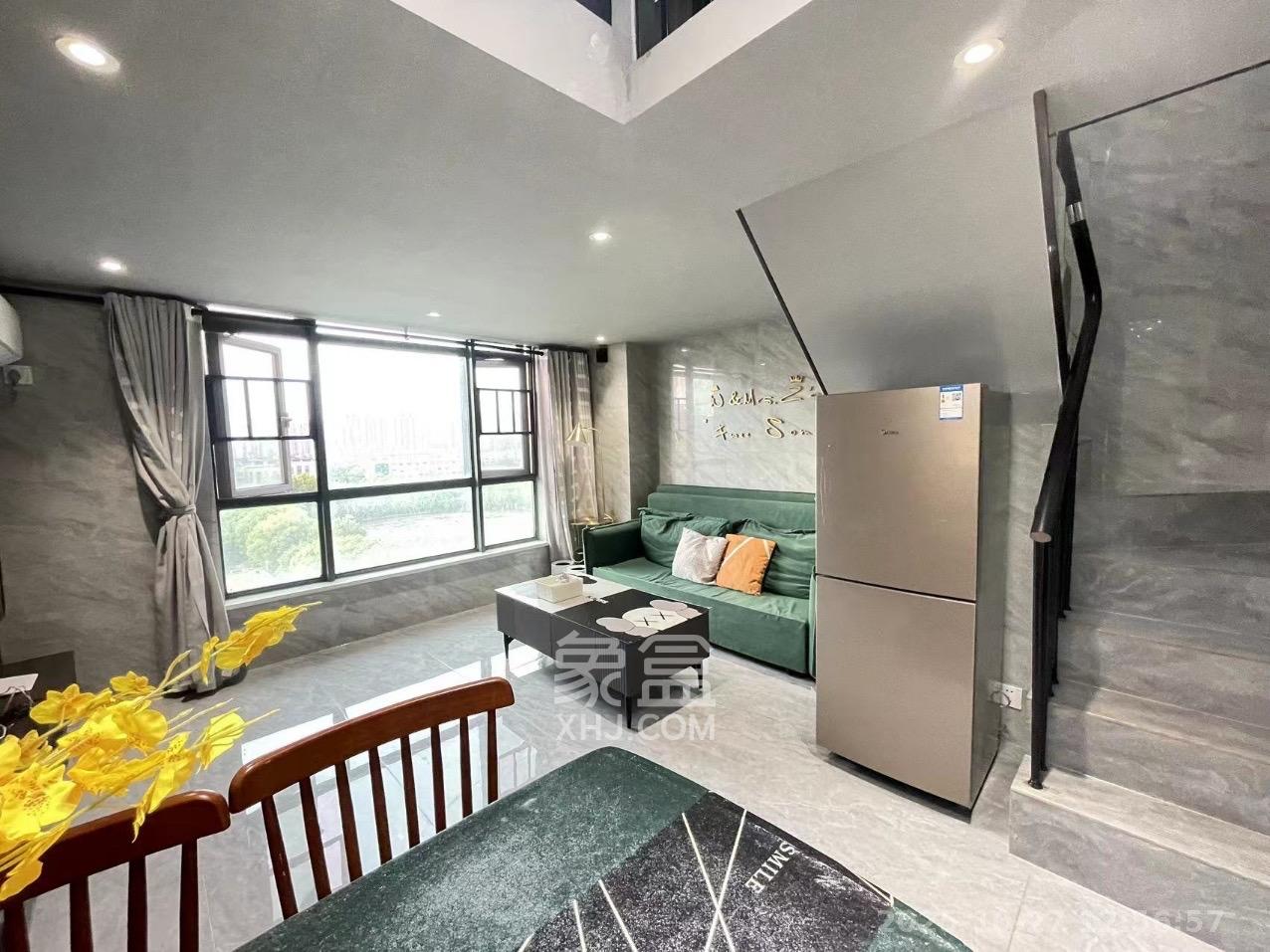 荣盛花语书苑  2室2厅1卫    2600.0元/月室内图