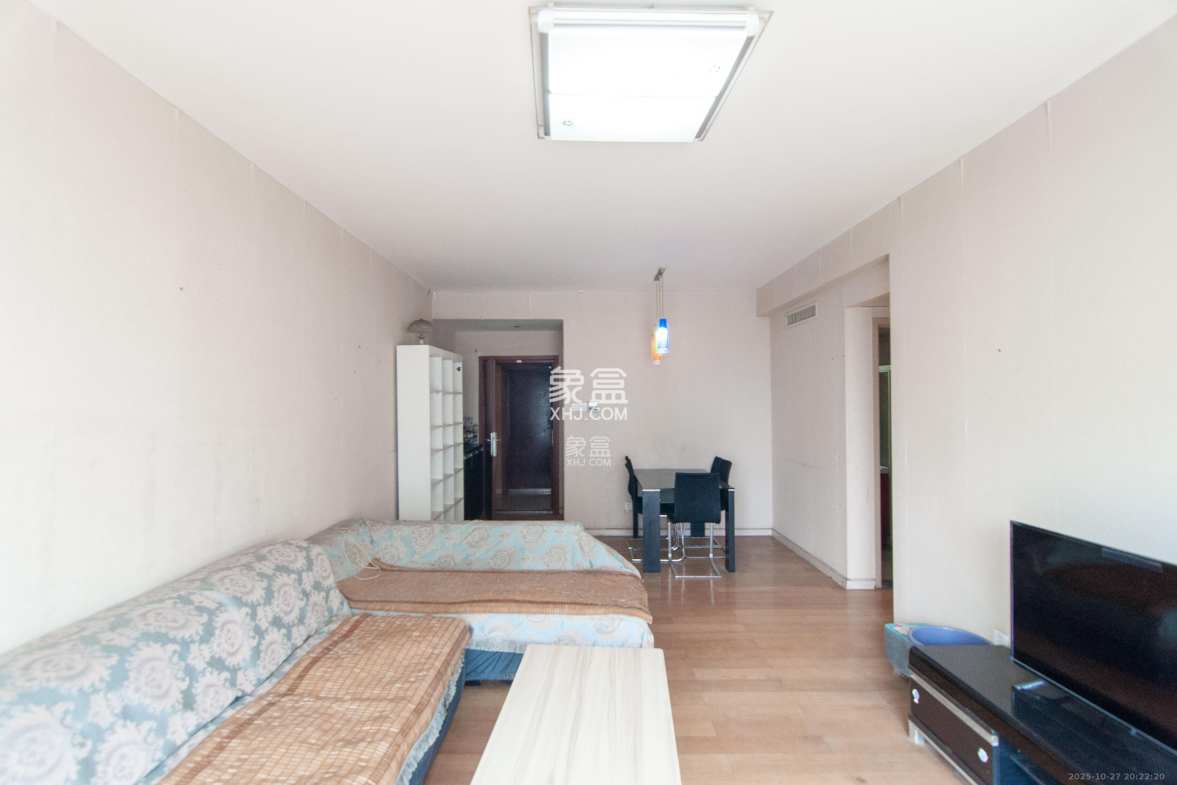 远大麓园  3室2厅2卫    2200.0元/月 远大麓园  3室2厅2卫    2200.0元/月室内图