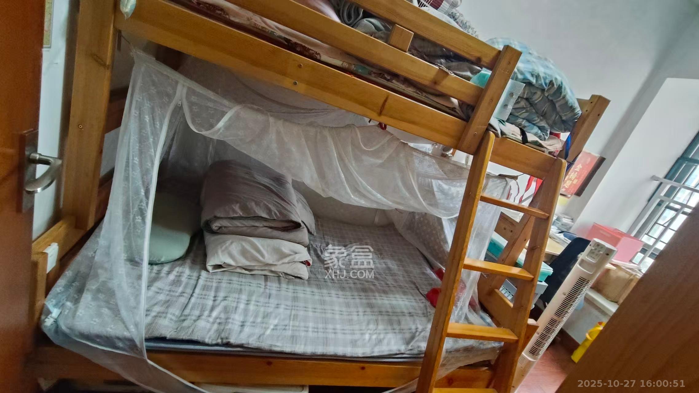 阳光100三期  3室2厅2卫    2700.0元/月 阳光100三期  3室2厅2卫    2700.0元/月室内图