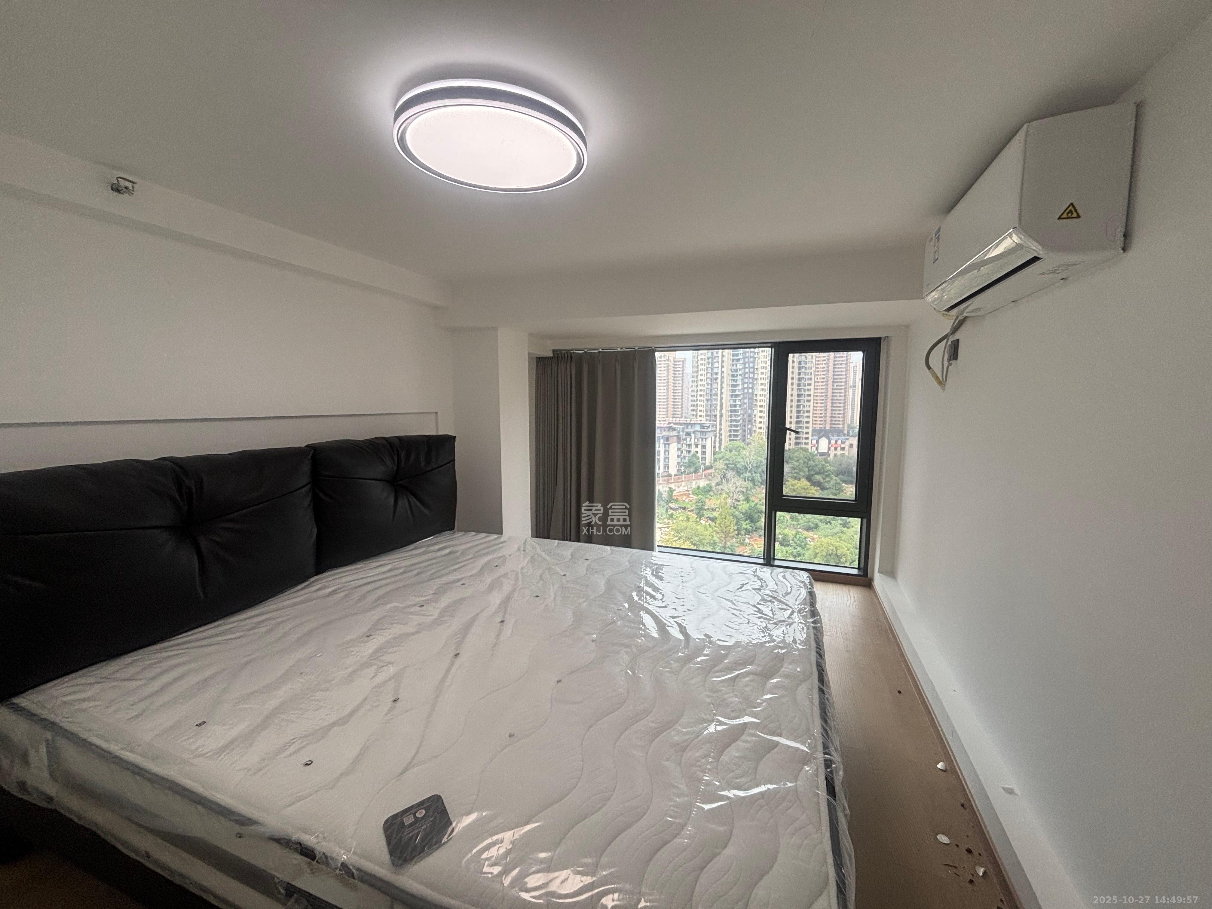 万科金色麦田  2室1厅1卫    2400.0元/月室内图