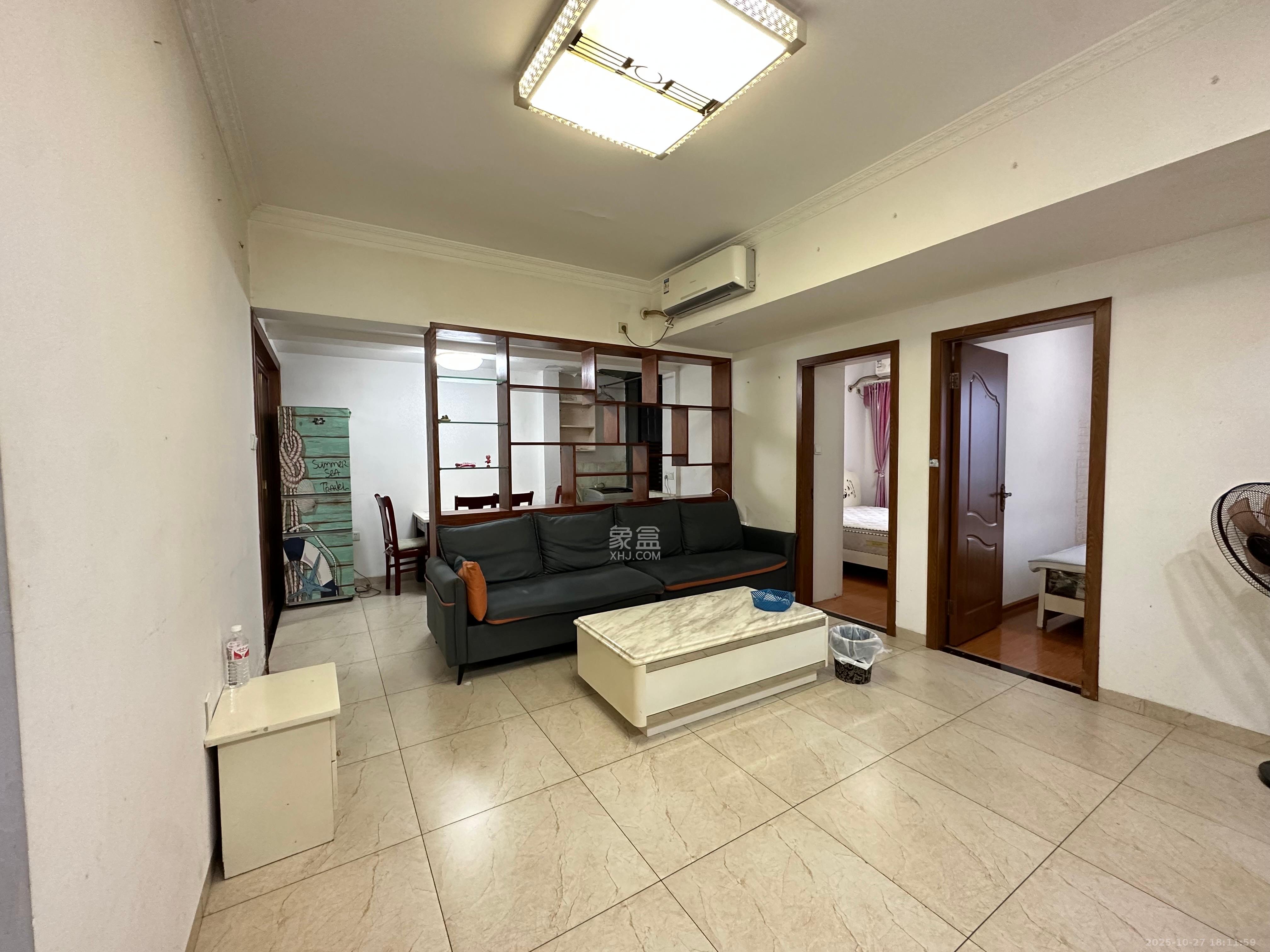 东怡外国(南湖一号) 2室1厅1卫 2700.0元/月 东怡外国(南湖一号) 2室1厅1卫 2700.0元/月室内图