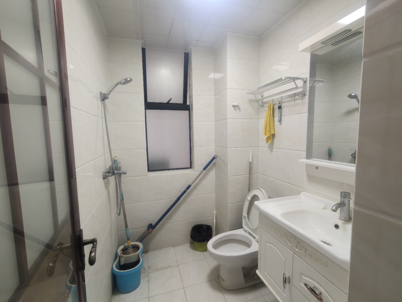 洛杉矶城 3室2厅2卫 3800.0元/月 洛杉矶城 3室2厅2卫 3800.0元/月室内图