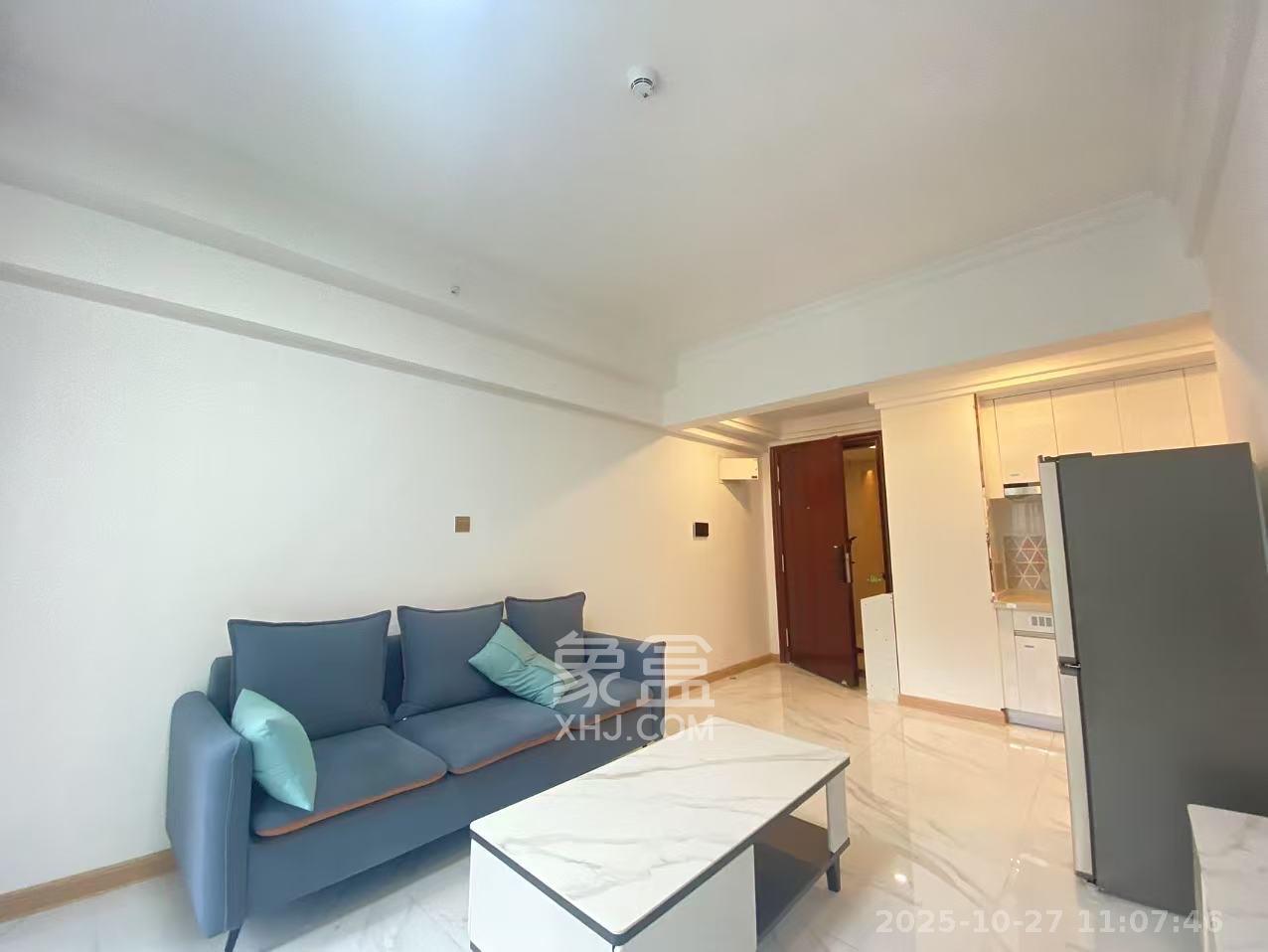 碧桂园城市之光  1室1厅1卫    2300.0元/月 碧桂园城市之光  1室1厅1卫    2300.0元/月室内图