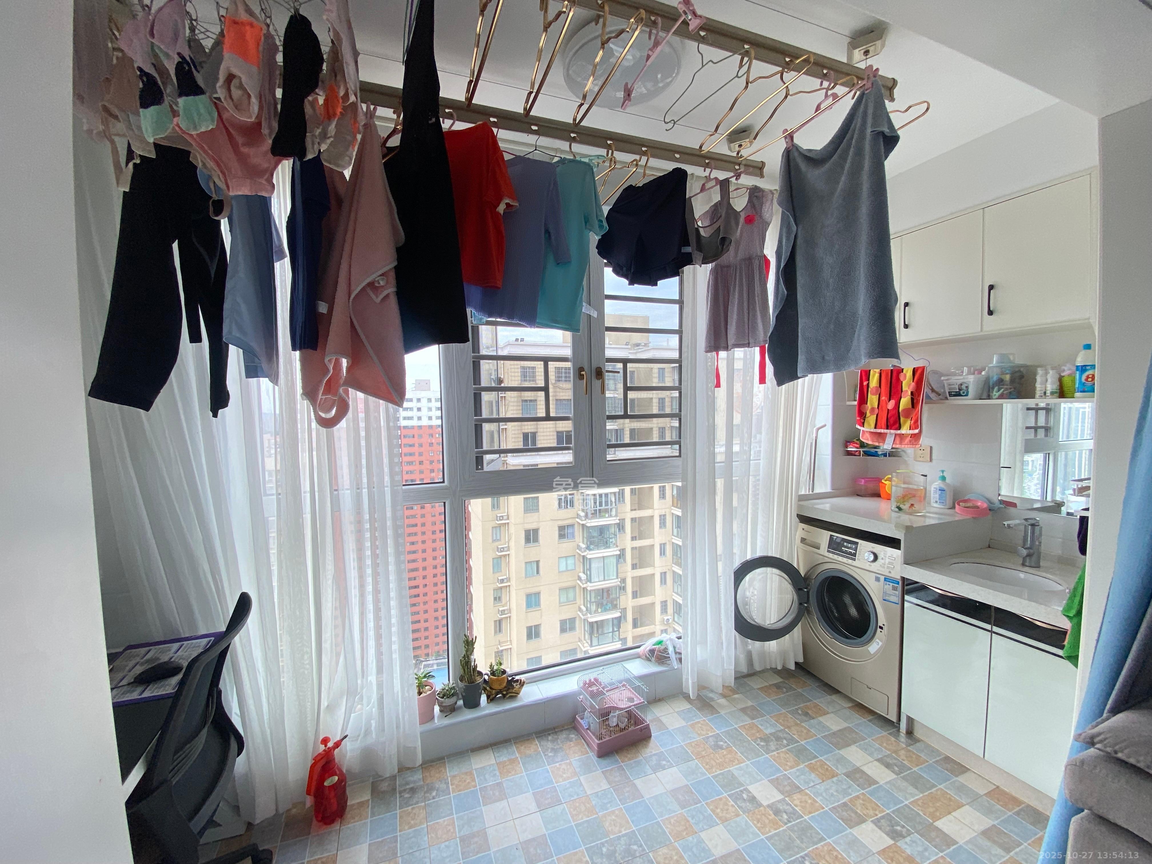 汇景豪庭  2室2厅1卫    2500.0元/月室内图