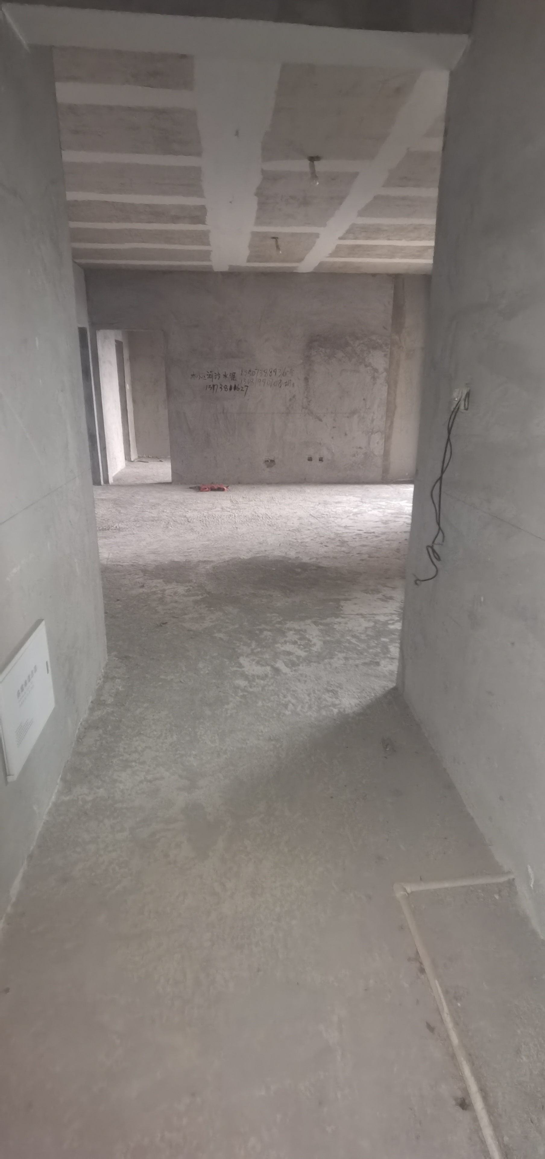 五江澜苑  3室2厅2卫    56.0万 五江澜苑  3室2厅2卫    56.0万客厅