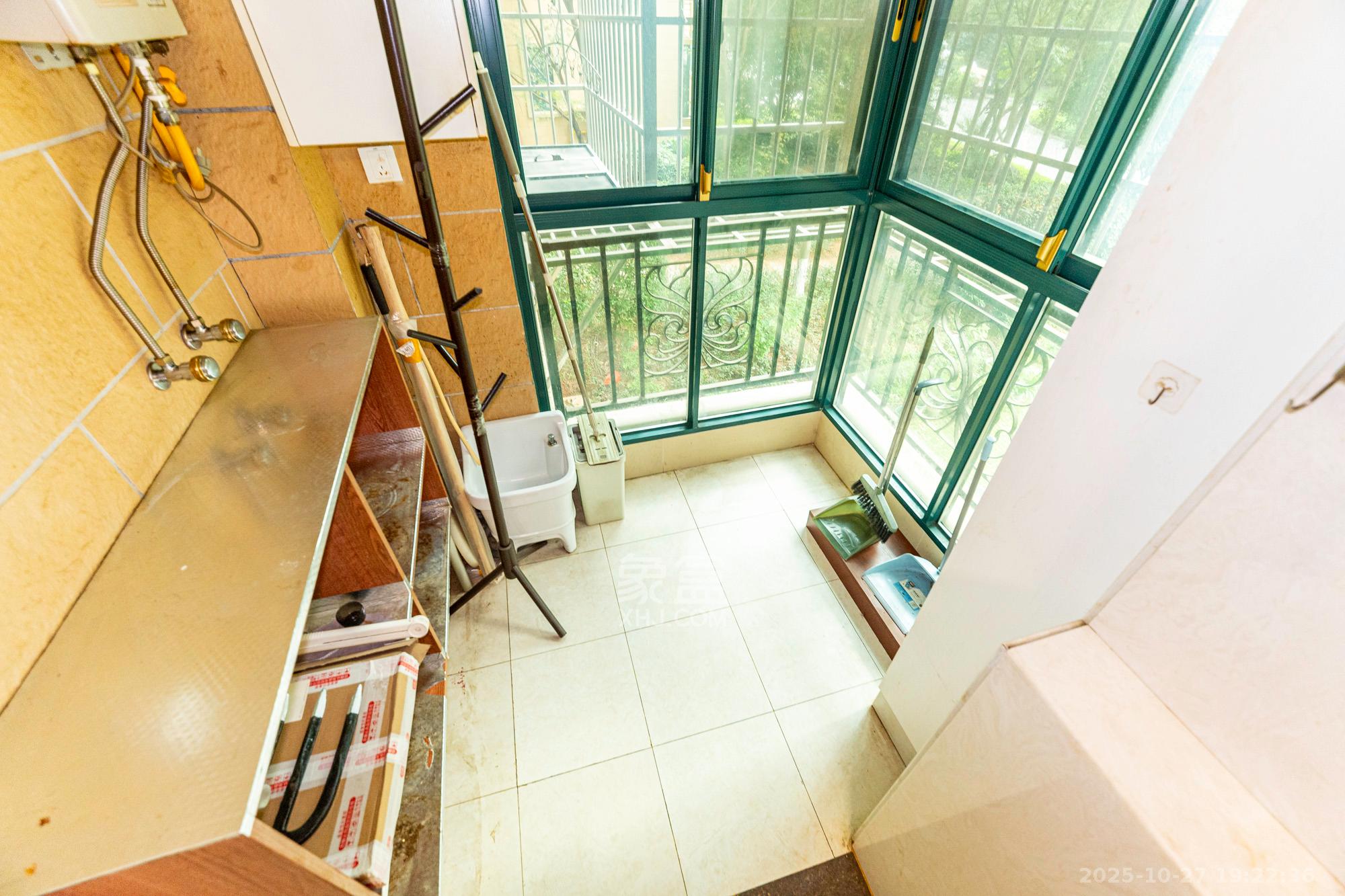 恒大雅苑  3室2厅2卫    122.8万 恒大雅苑  3室2厅2卫    122.8万其他