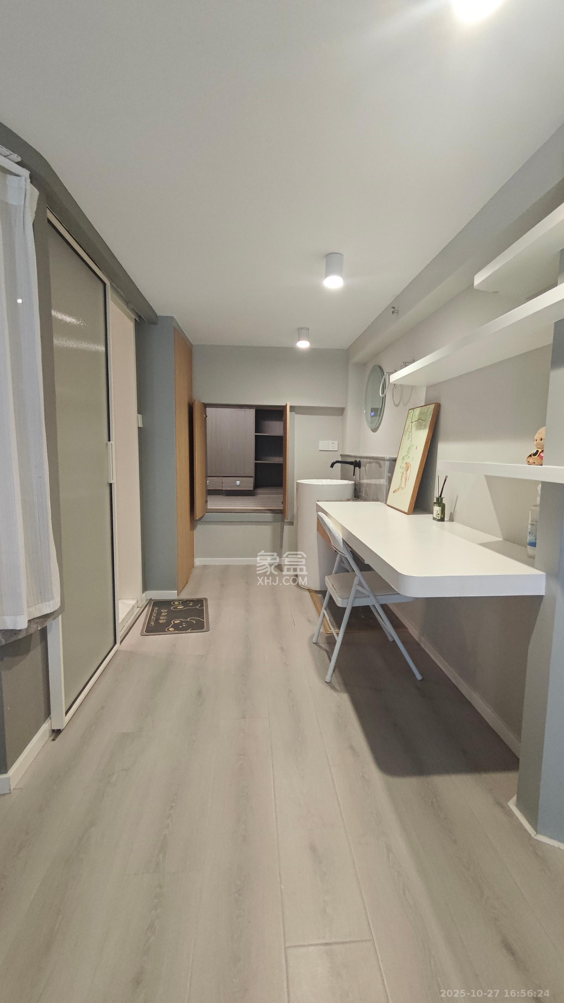 弘坤云寓  1室0厅0卫    2700.0元/月 弘坤云寓  1室0厅0卫    2700.0元/月室内图