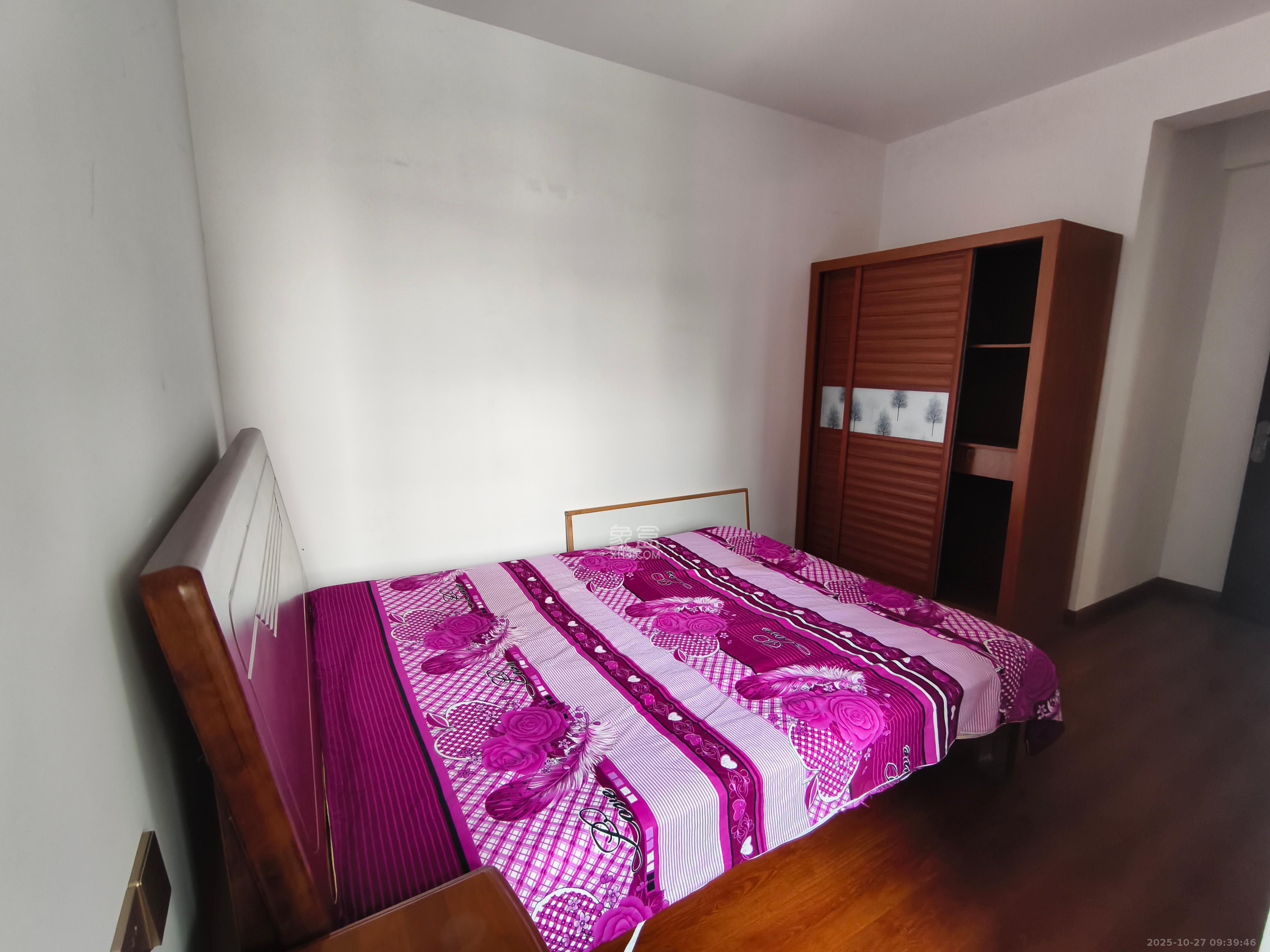 嘉宇盛世华章  3室2厅1卫    2200.0元/月 嘉宇盛世华章  3室2厅1卫    2200.0元/月室内图