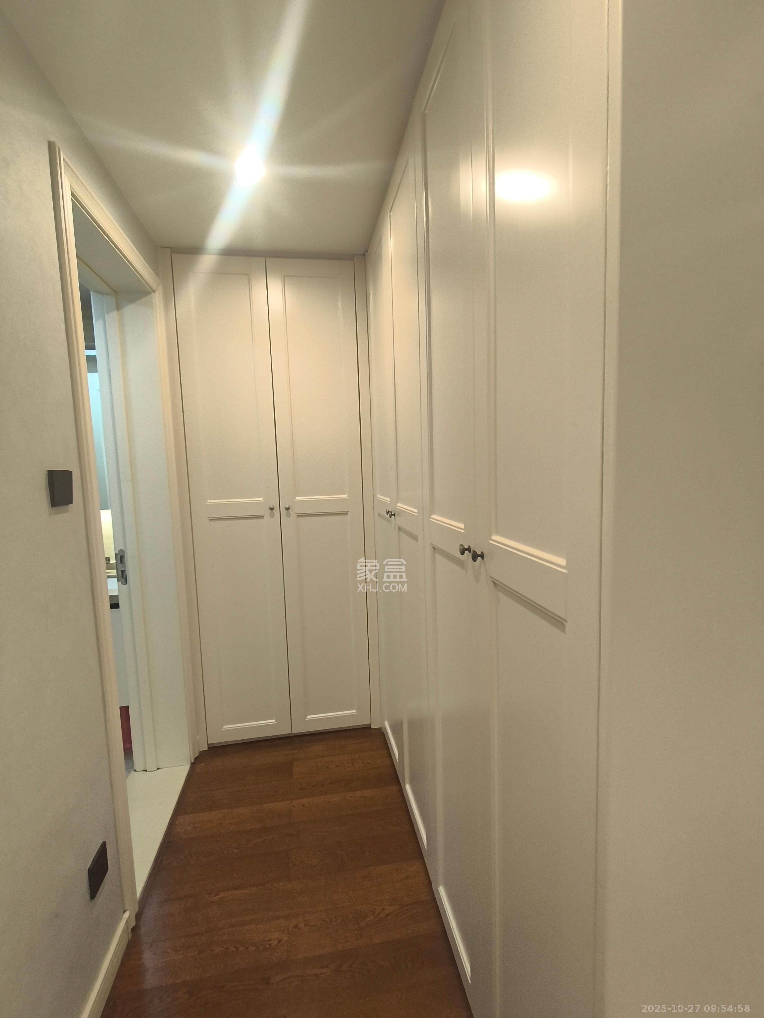 万科魅力之城锋镜里 4室2厅2卫 3400.0元/月 万科魅力之城锋镜里 4室2厅2卫 3400.0元/月室内图